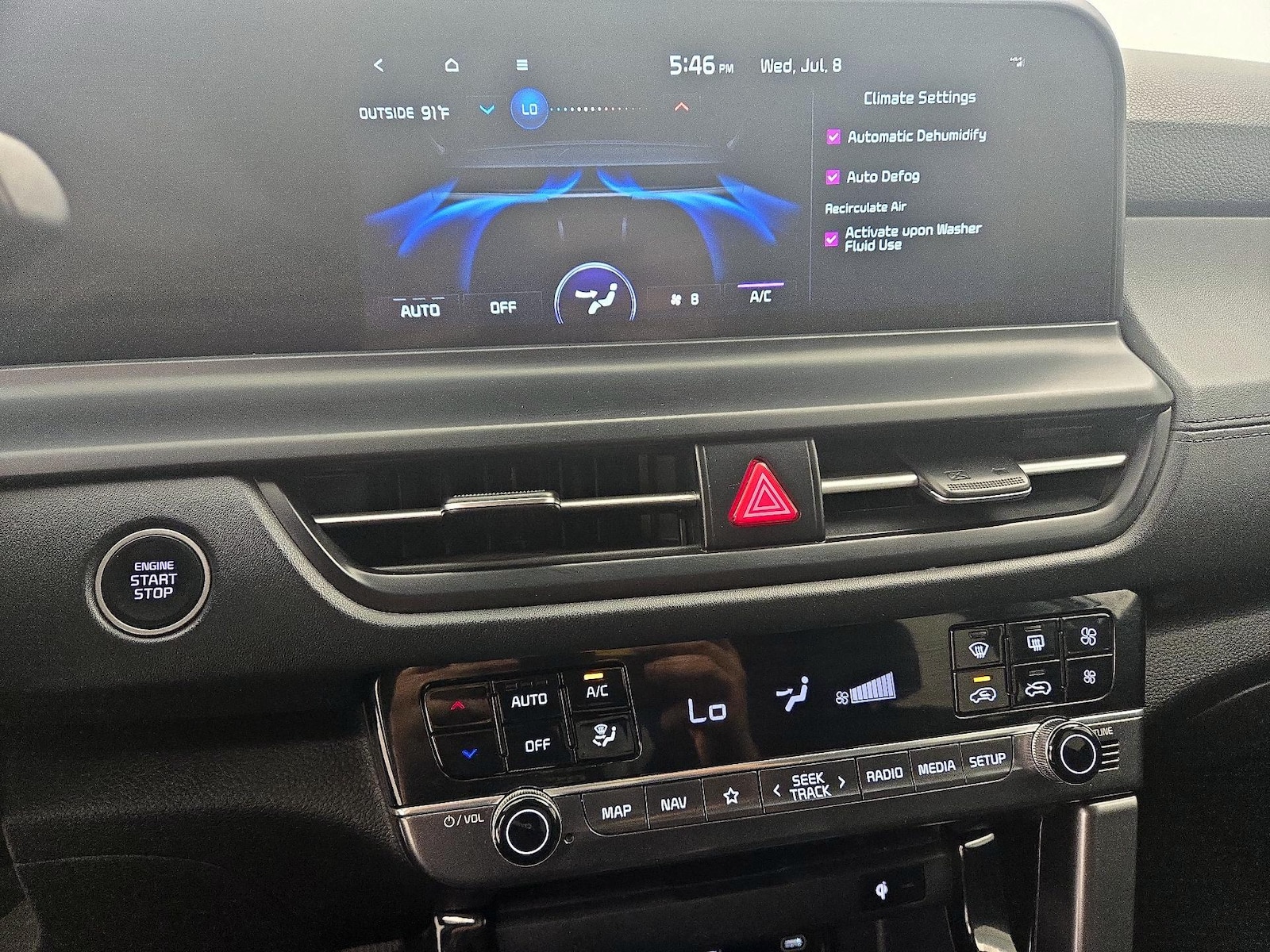 2024 Kia Seltos EX - Photo 18