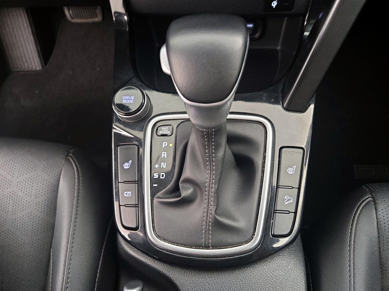 2024 Kia Seltos EX - Photo 19
