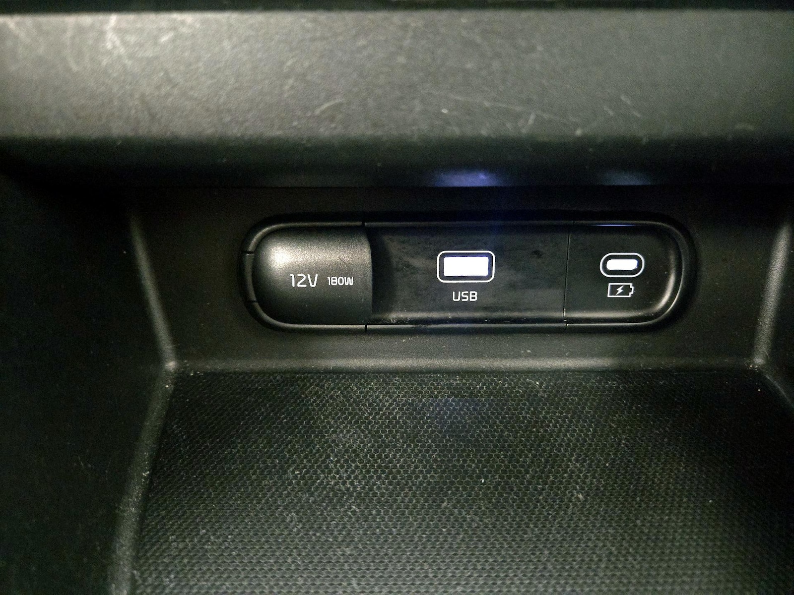 2024 Kia Seltos EX - Photo 20