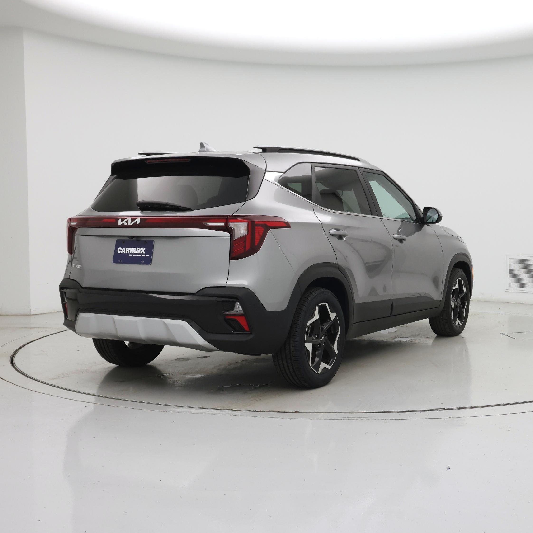 Thumbnail: 2024 Kia Seltos - 8