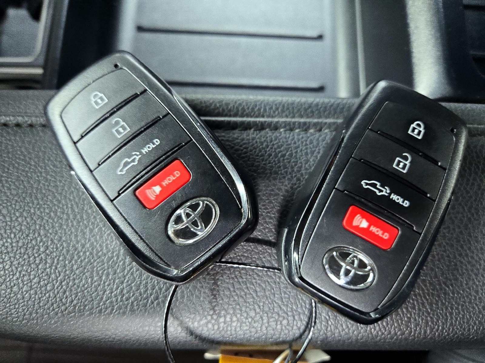2025 Toyota Tundra SR5 - Photo 23