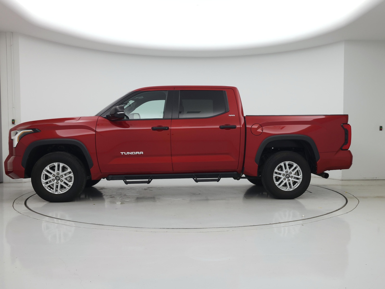 2025 Toyota Tundra SR5 - Photo 4