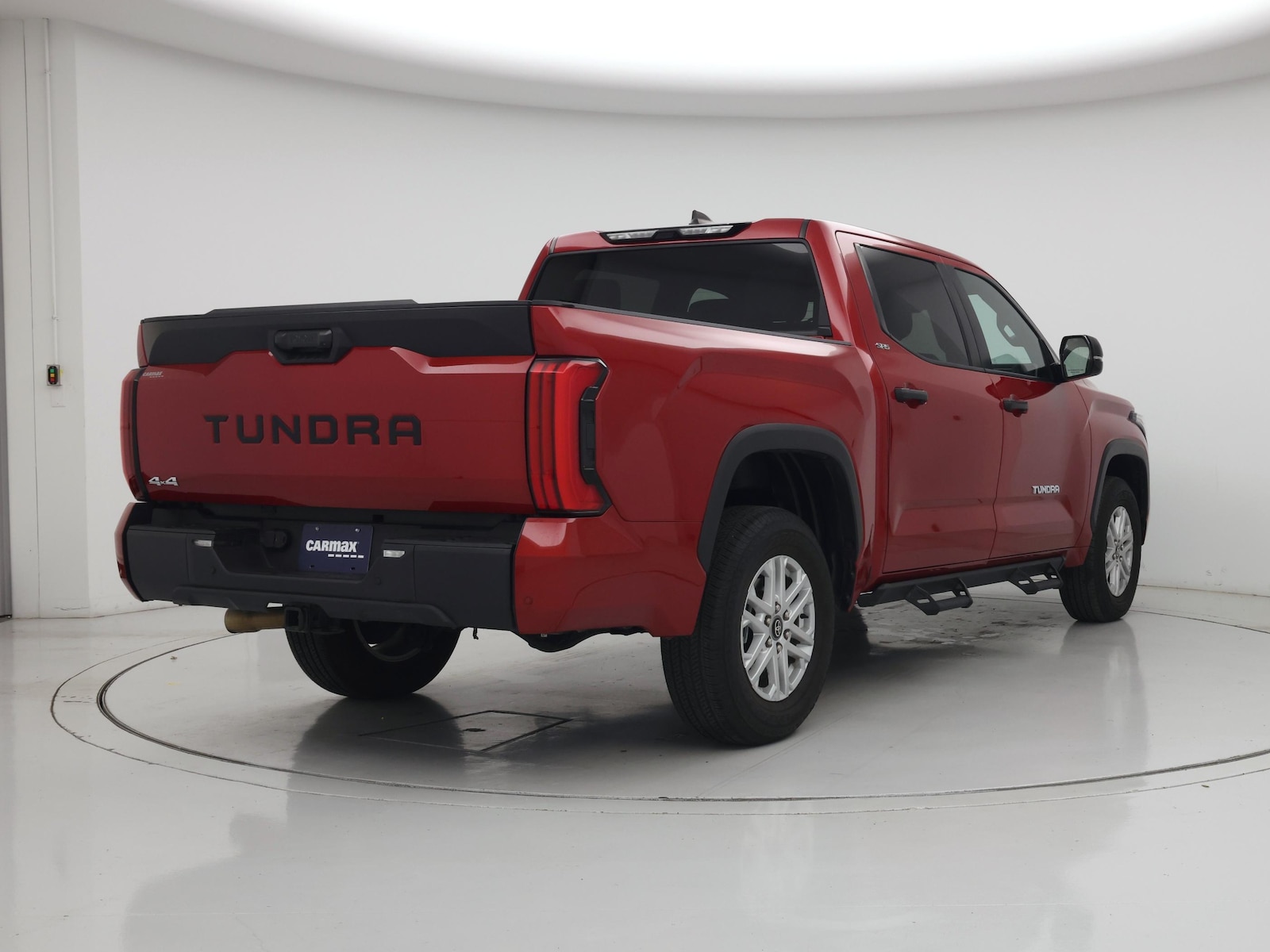 2025 Toyota Tundra SR5 - Photo 9