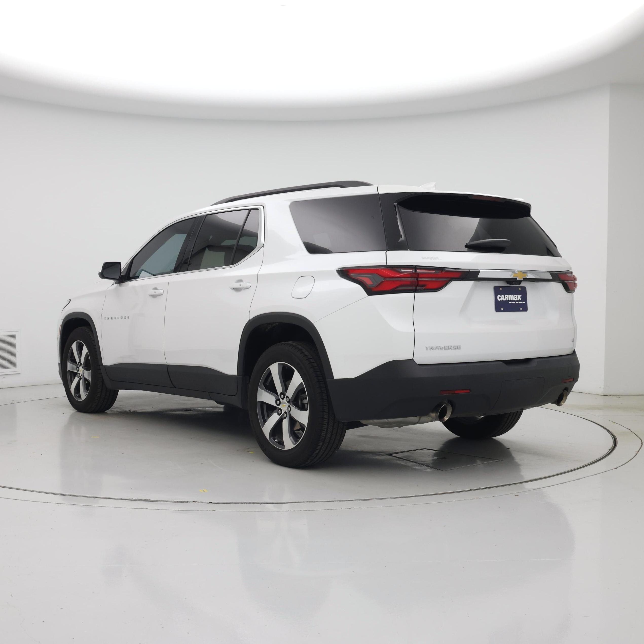 Thumbnail: 2023 Chevrolet Traverse - 2