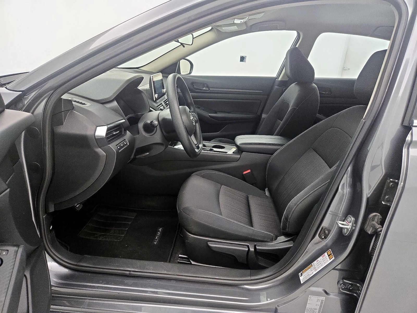 2025 Nissan Altima S - Photo 12