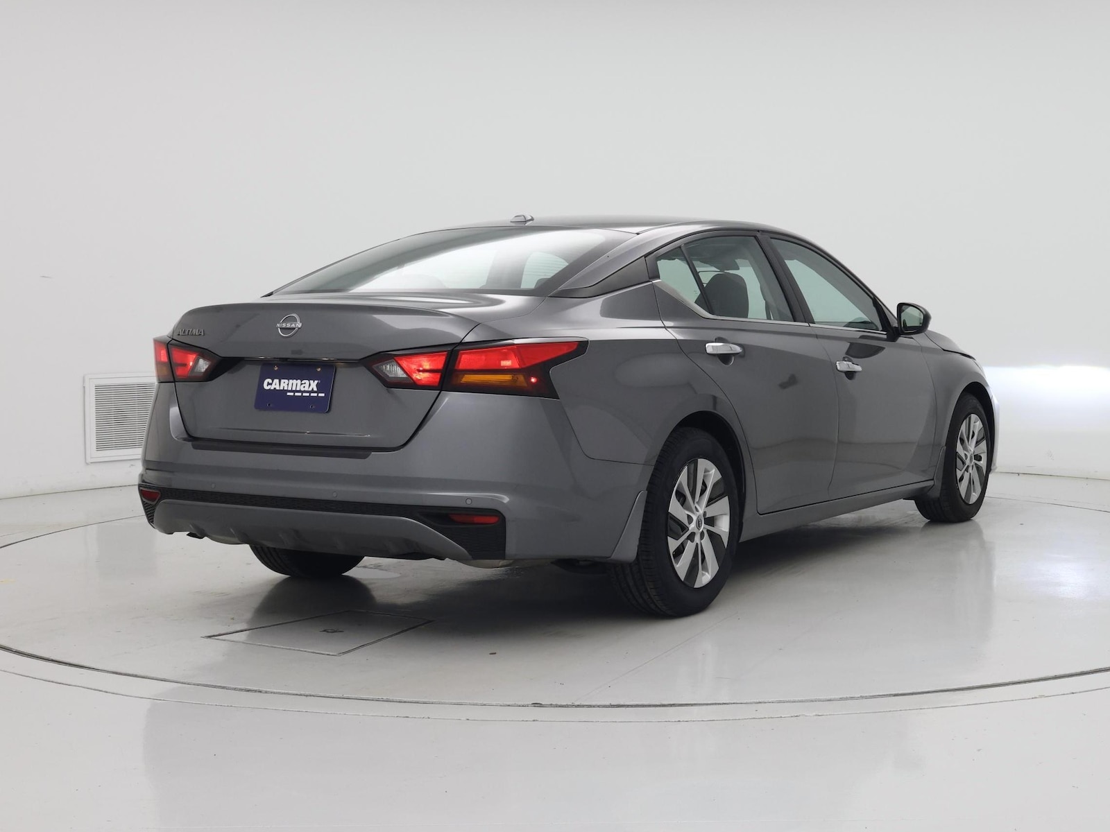 2025 Nissan Altima S - Photo 9