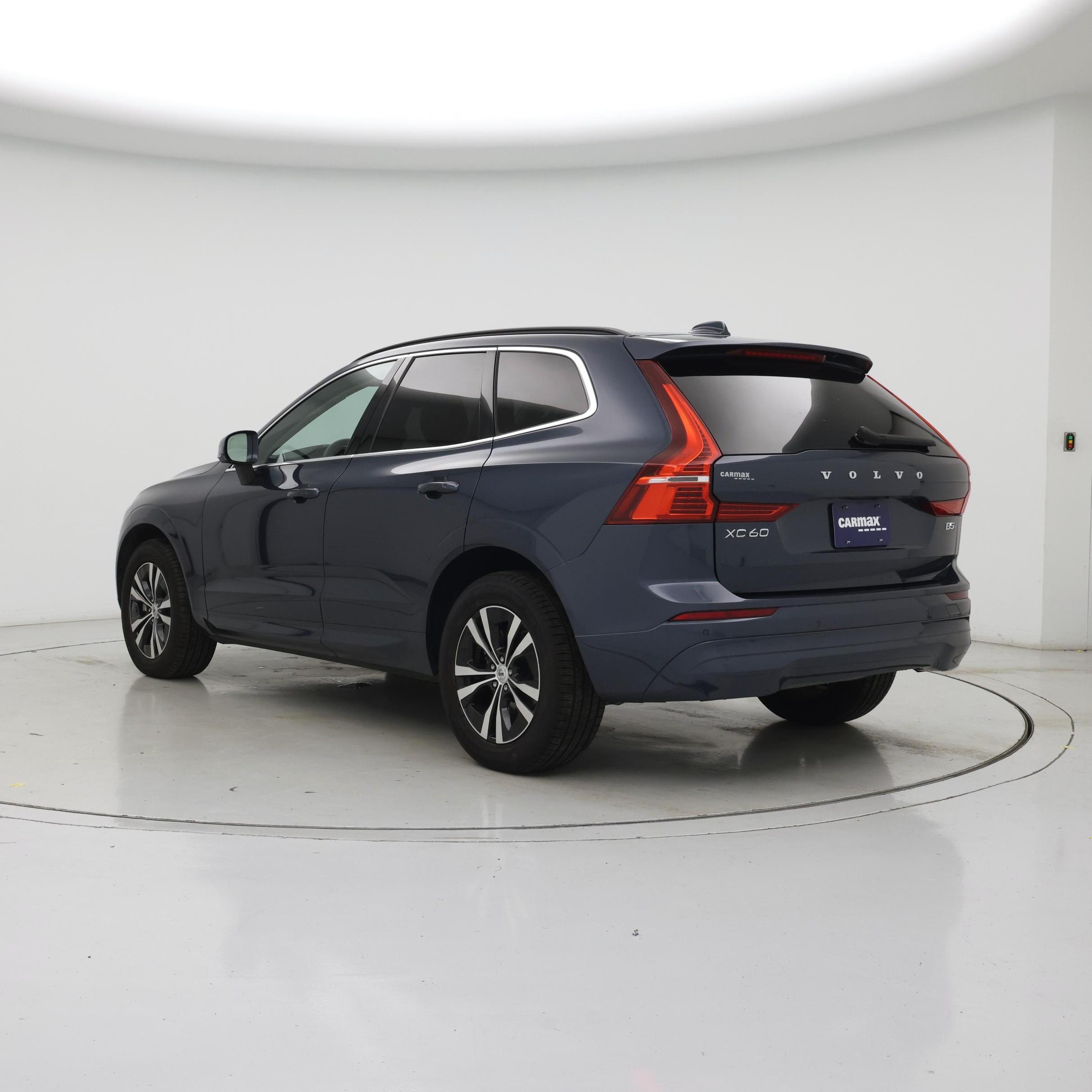 Thumbnail: 2023 Volvo XC60 - 2