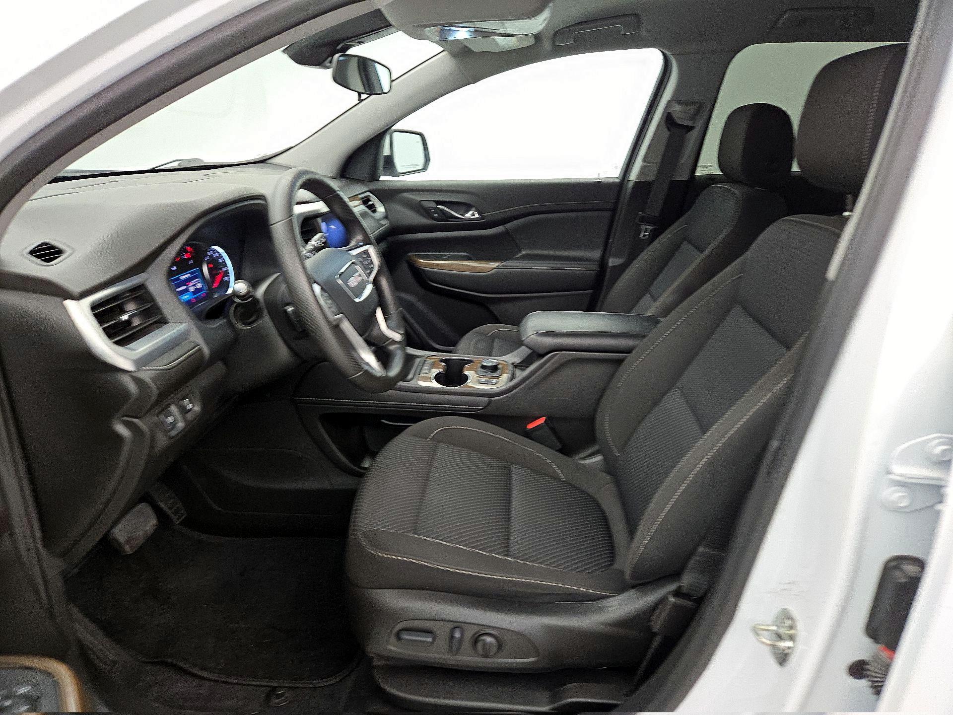 Thumbnail: 2023 GMC Acadia - 11