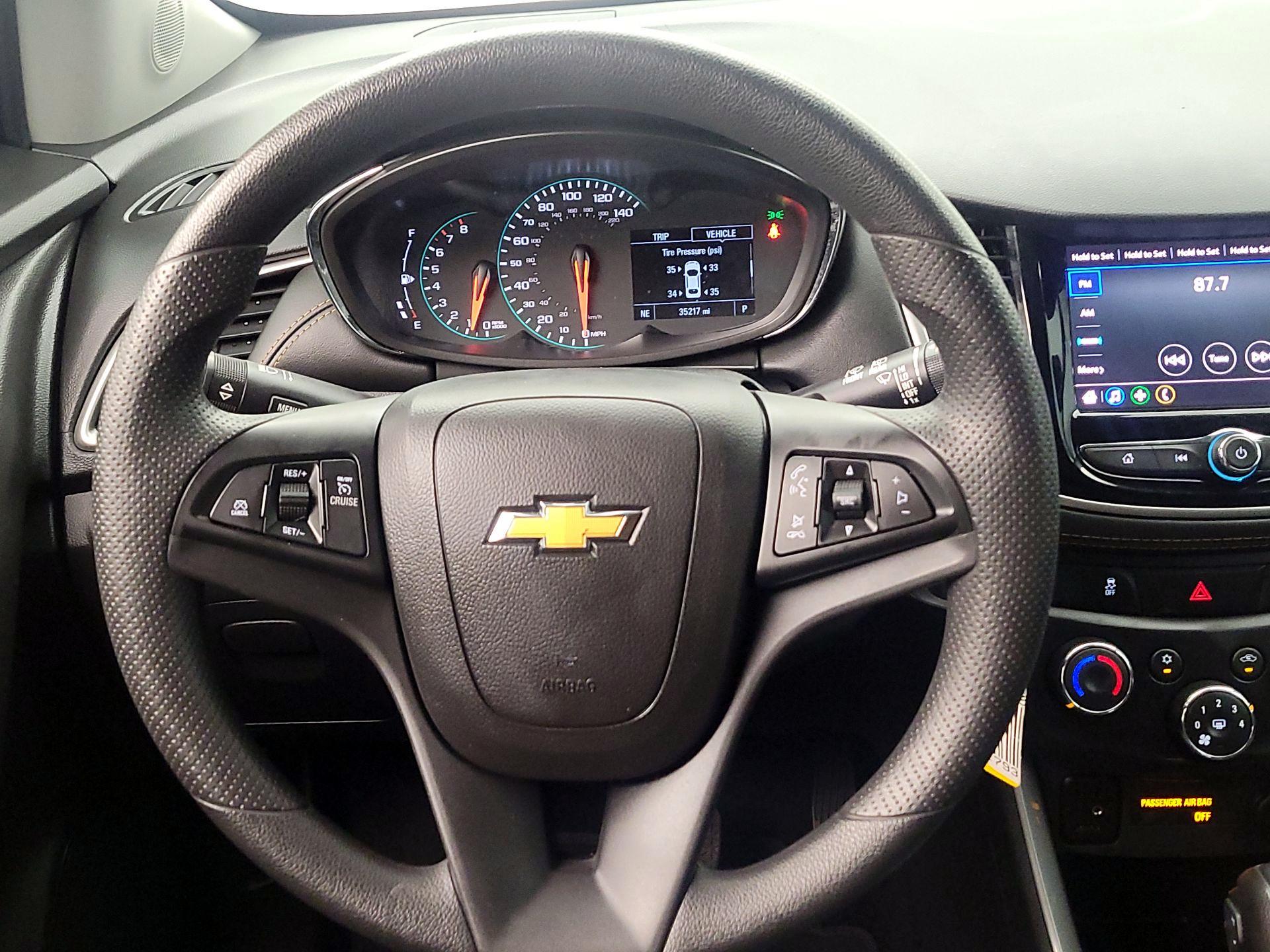 Thumbnail: 2022 Chevrolet Trax - 10