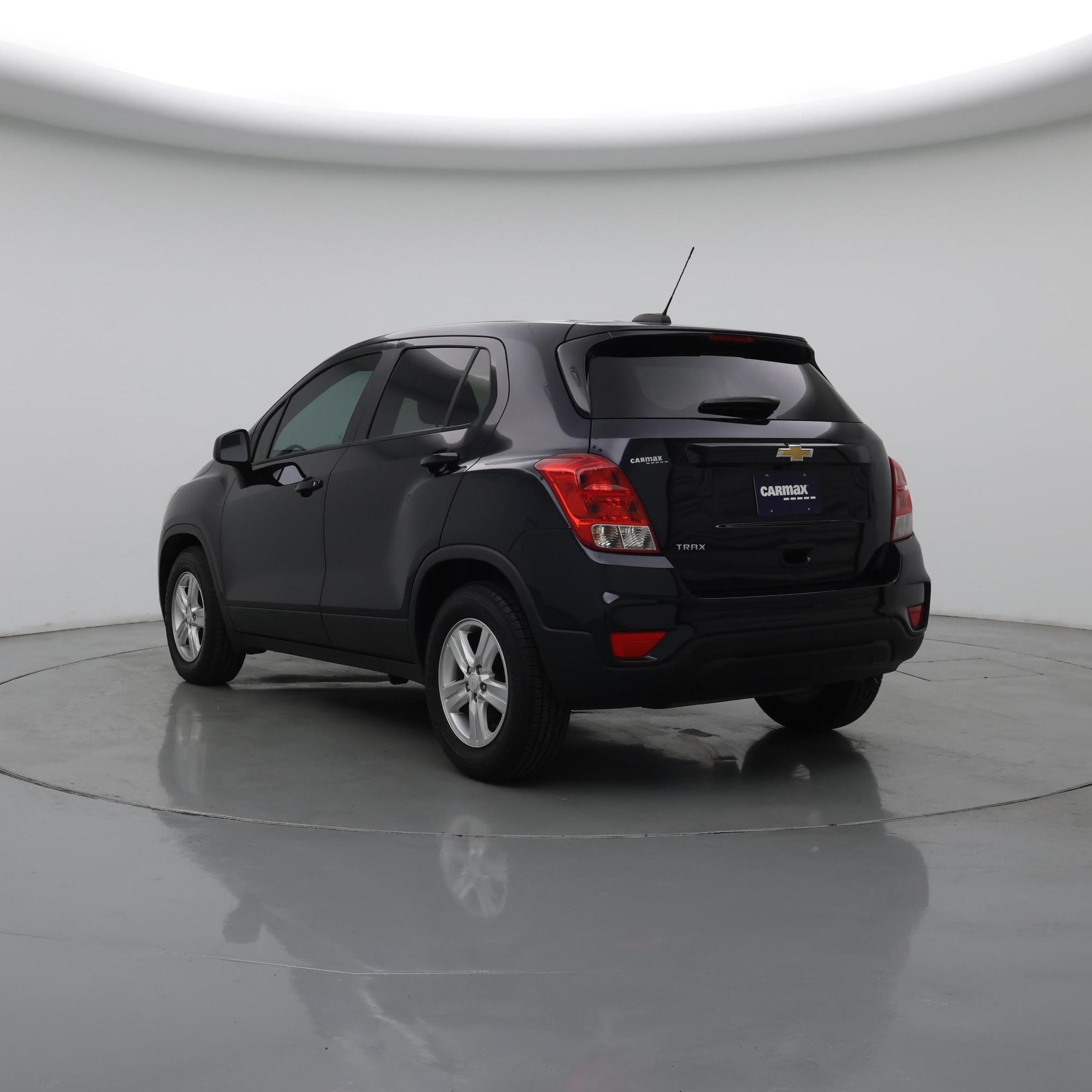 Thumbnail: 2022 Chevrolet Trax - 2