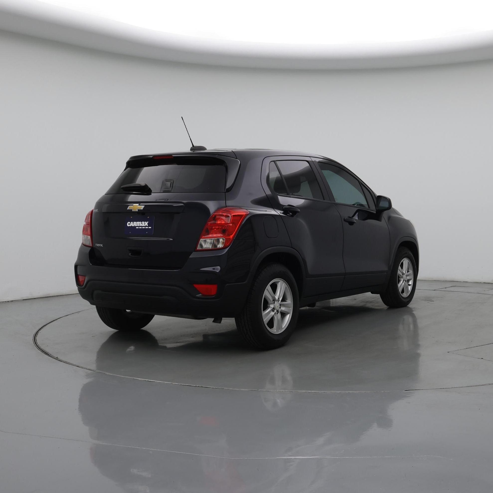 Thumbnail: 2022 Chevrolet Trax - 8