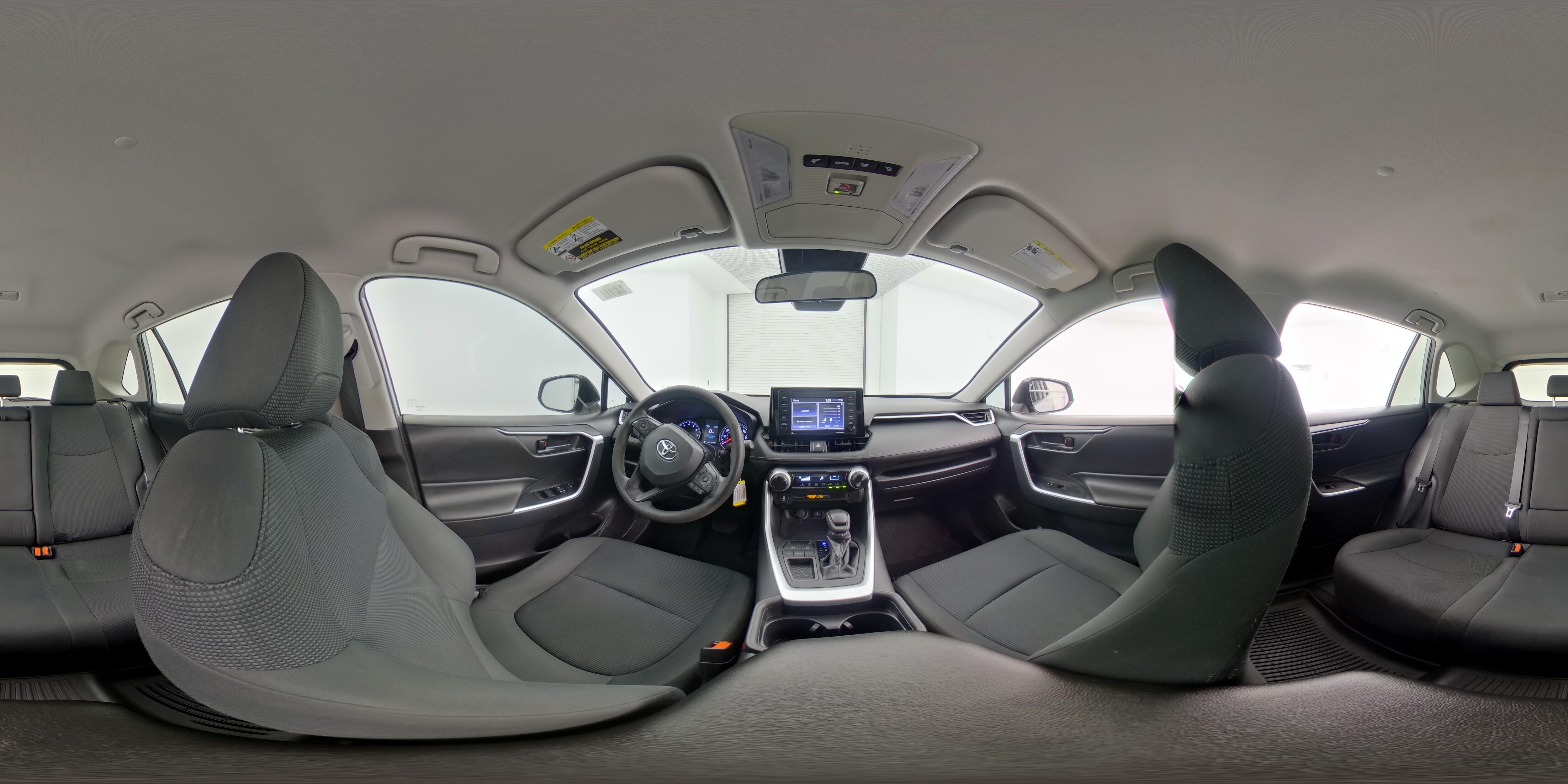 2021 Toyota RAV4 LE - Photo 24