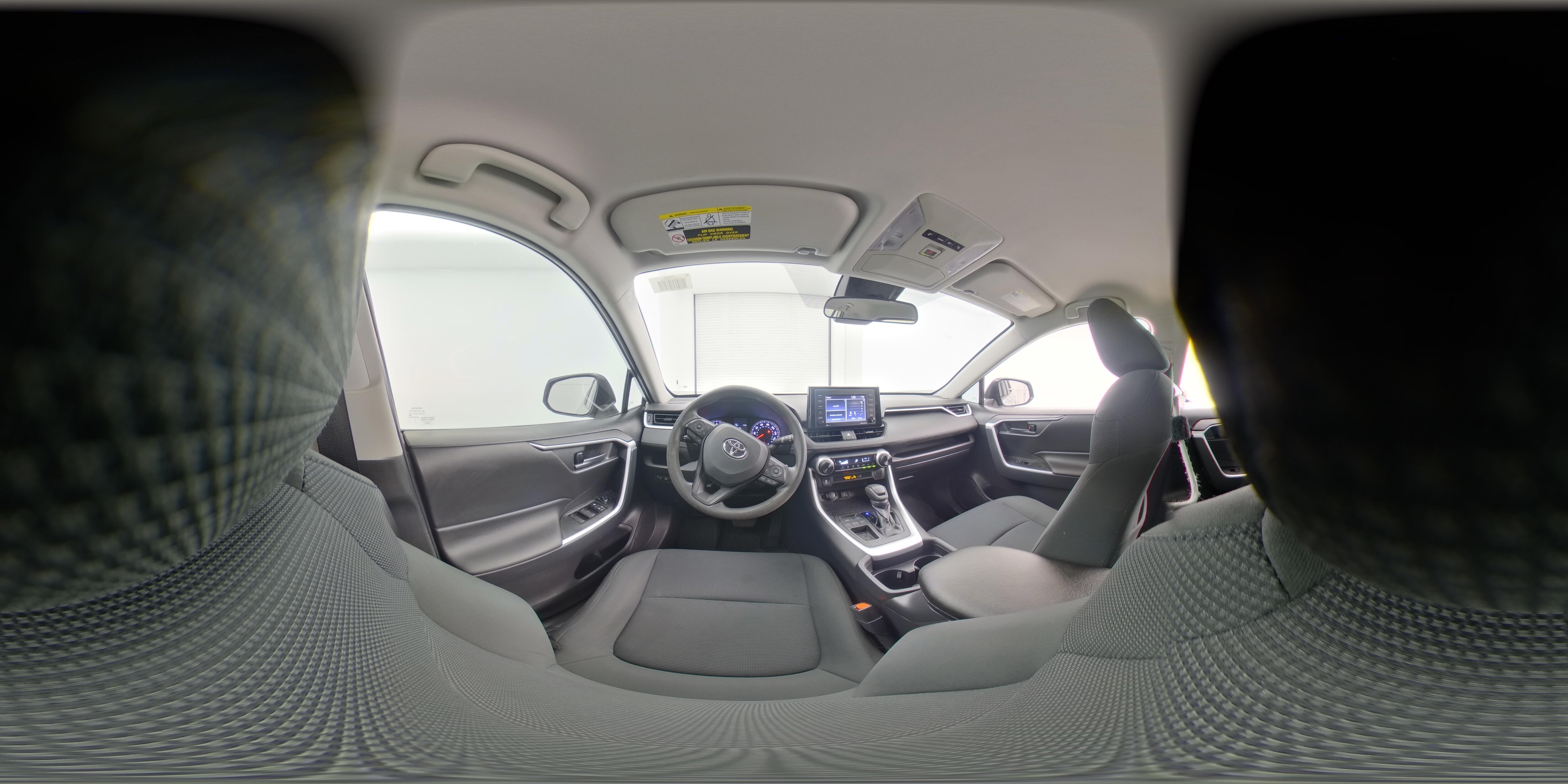 2021 Toyota RAV4 LE - Photo 26