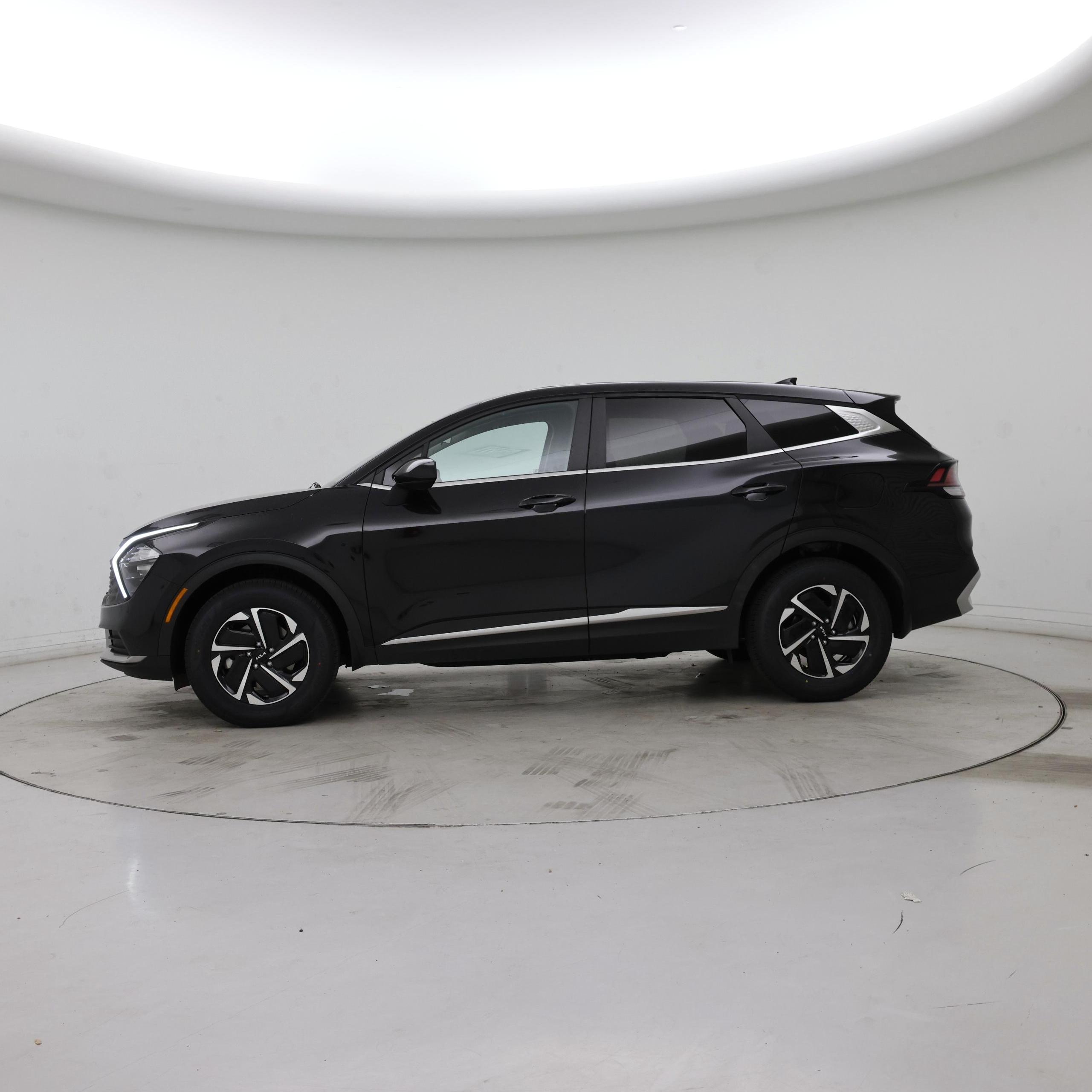 Thumbnail: 2023 Kia Sportage - 3
