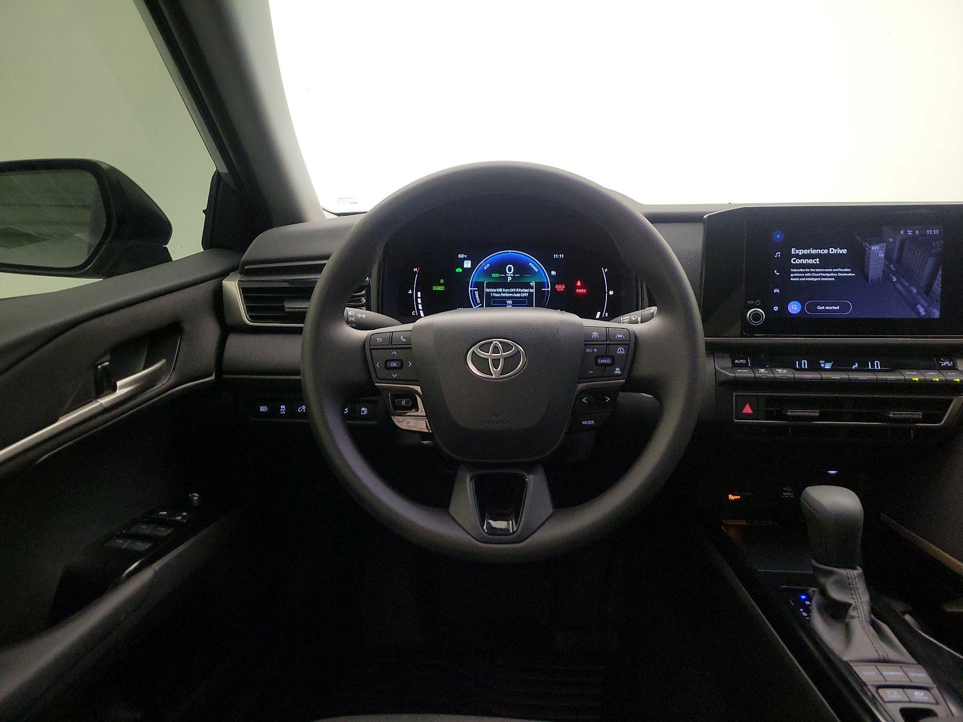 Thumbnail: 2025 Toyota Camry - 10