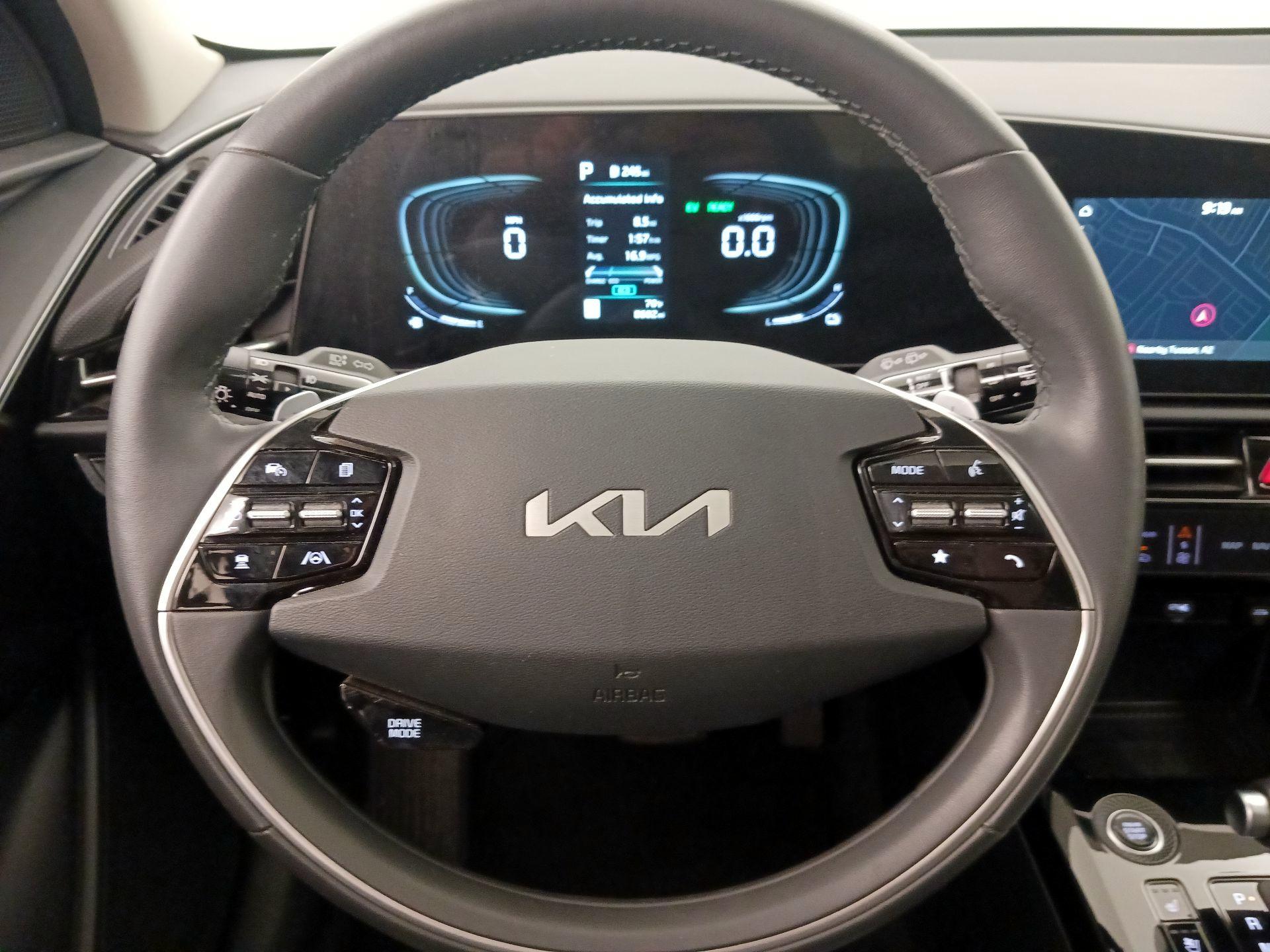 Thumbnail: 2024 Kia Niro - 10