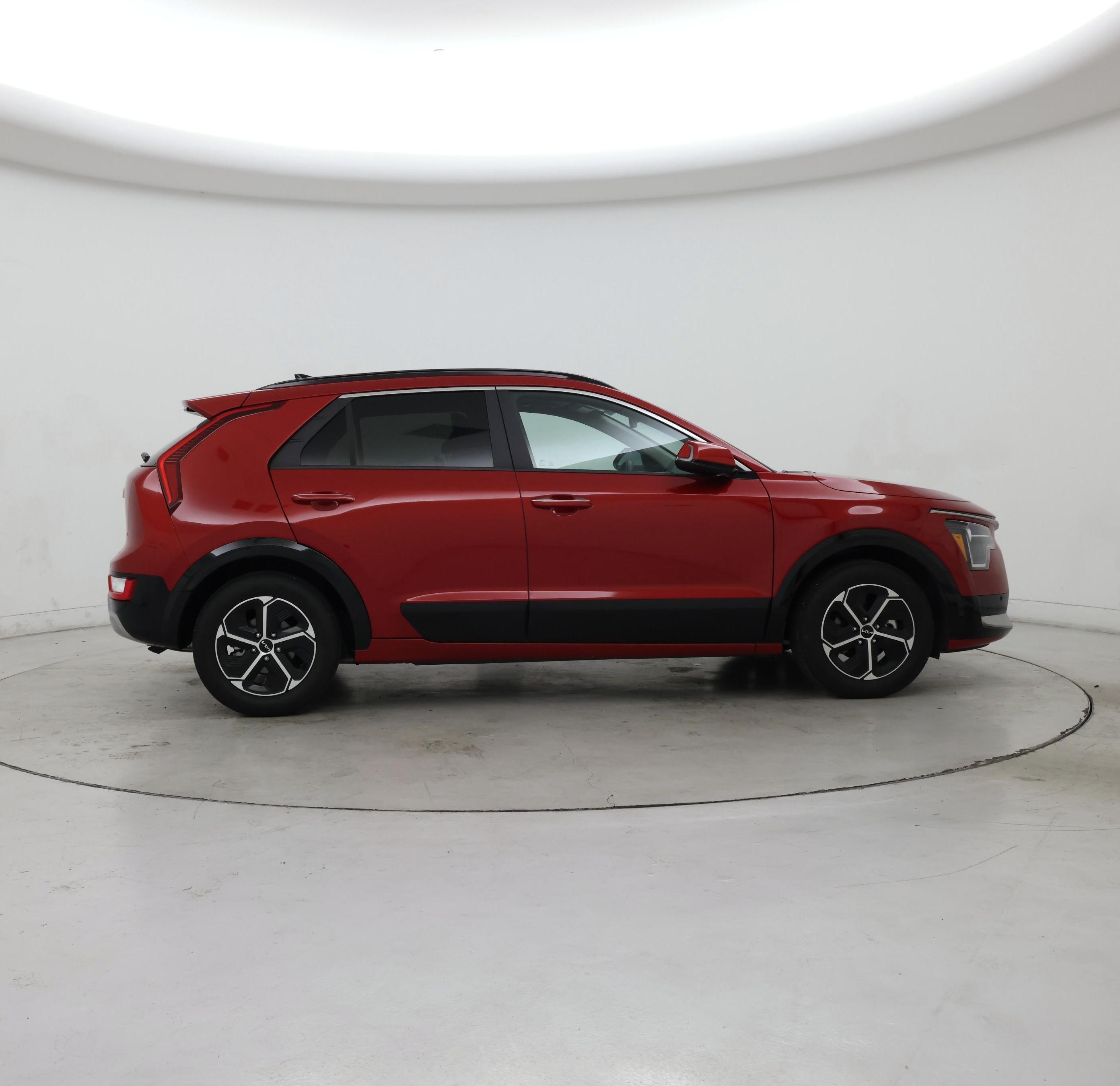 Thumbnail: 2024 Kia Niro - 7