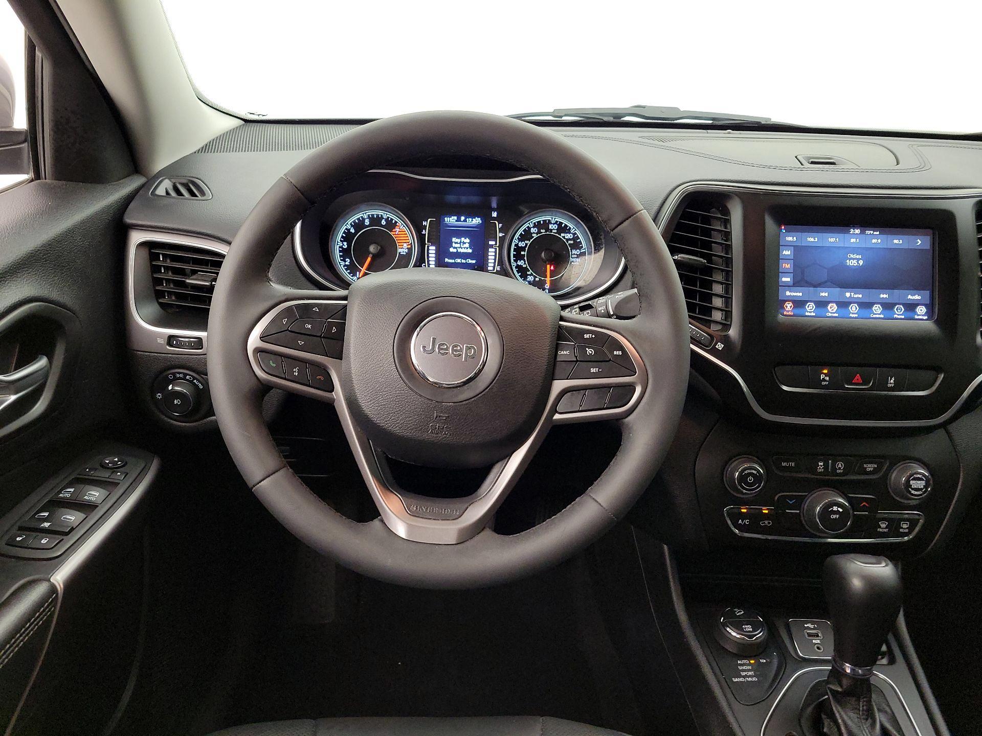 Thumbnail: 2021 Jeep Cherokee - 10