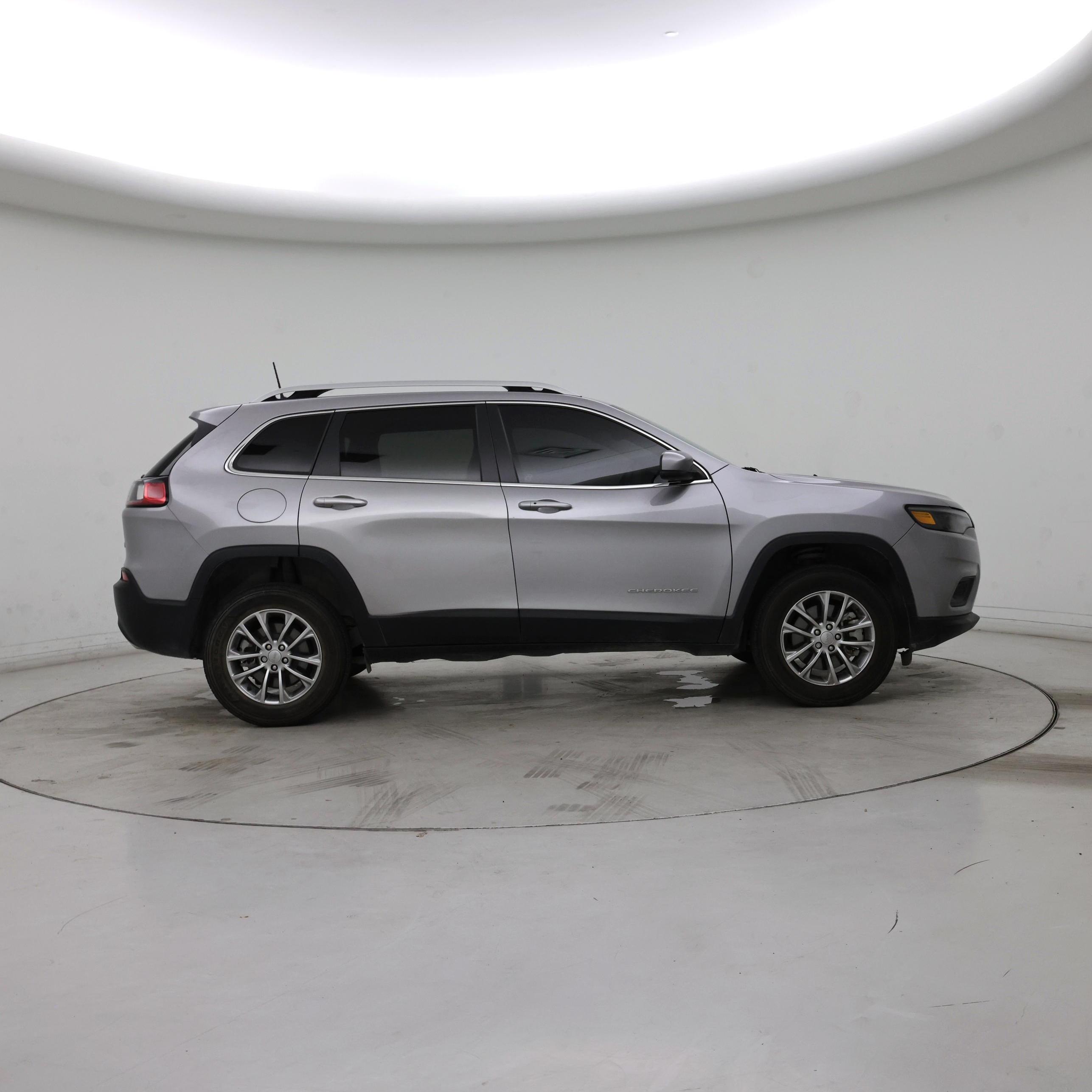 Thumbnail: 2021 Jeep Cherokee - 7