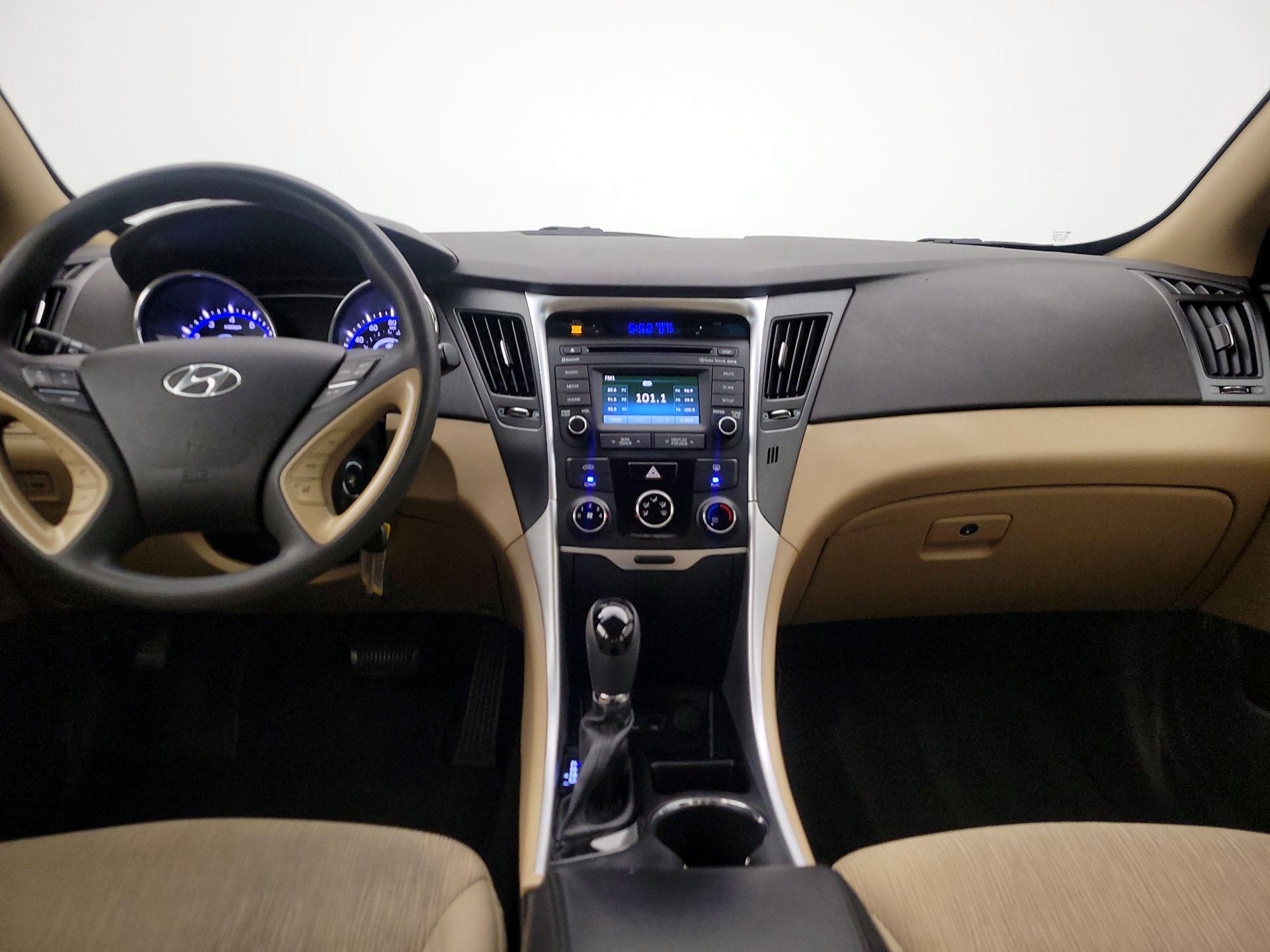 Thumbnail: 2014 Hyundai Sonata - 9