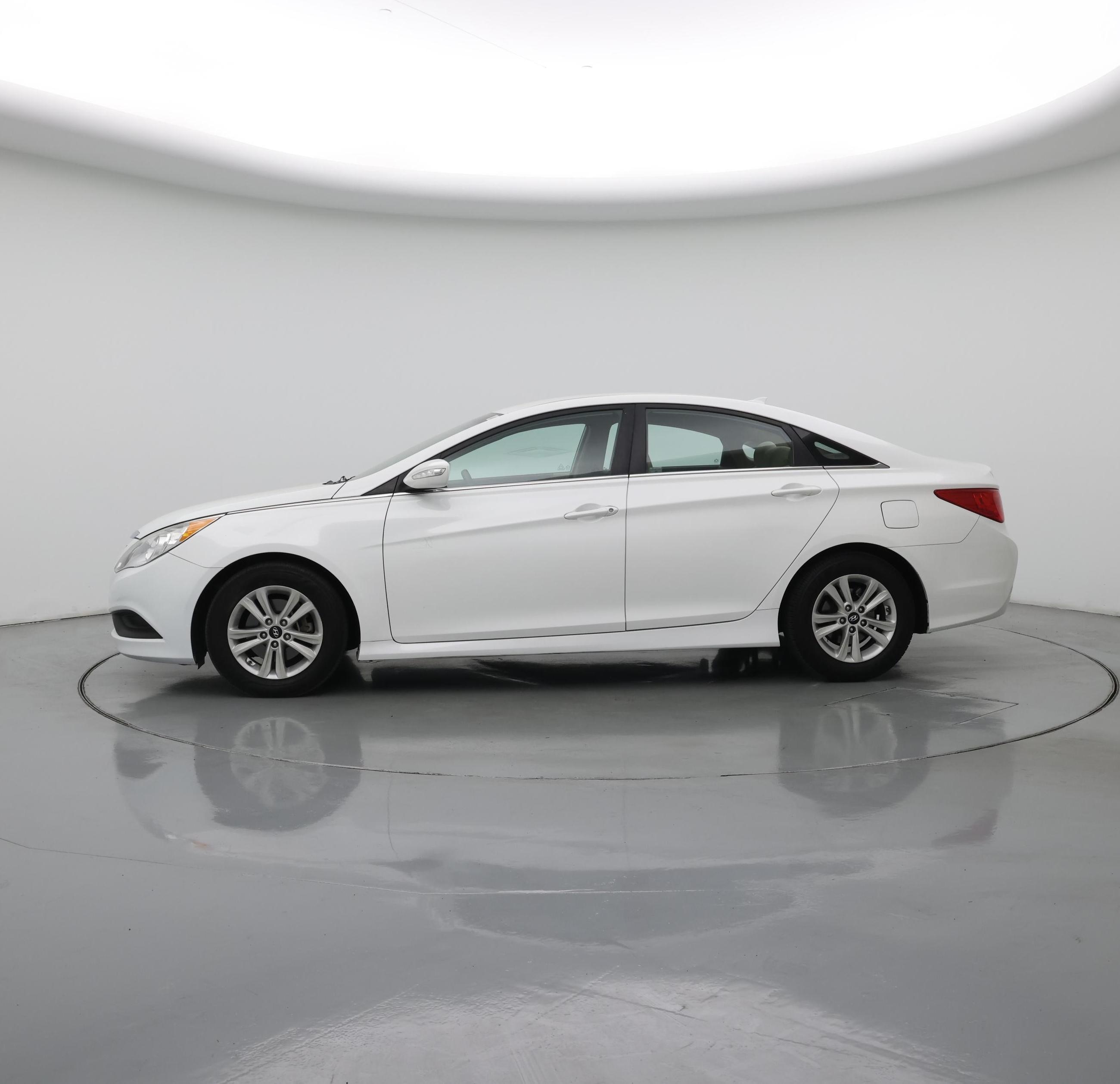 Thumbnail: 2014 Hyundai Sonata - 3