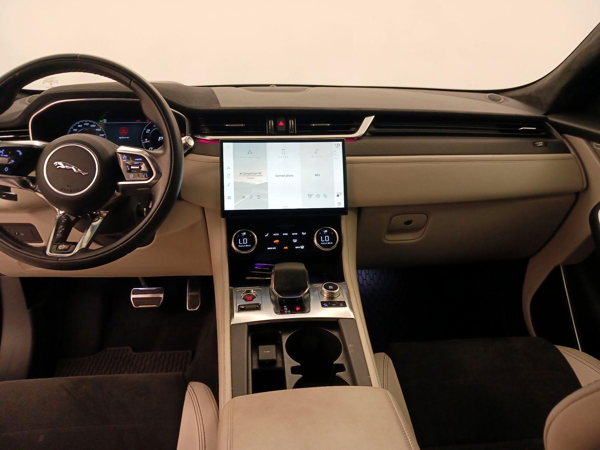 Thumbnail: 2022 Jaguar F-Pace - 9