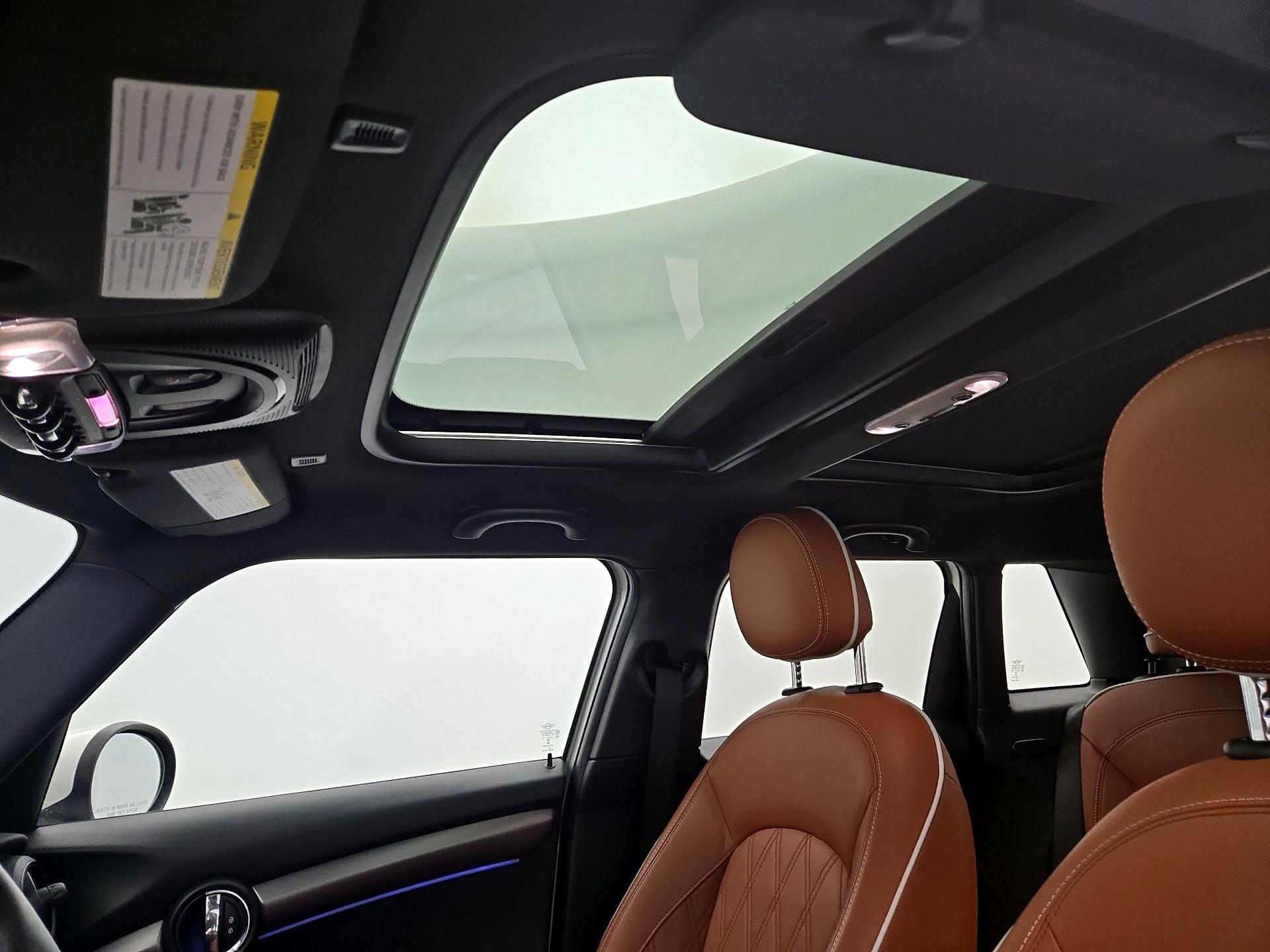 Thumbnail: 2023 MINI Cooper Hardtop - 20