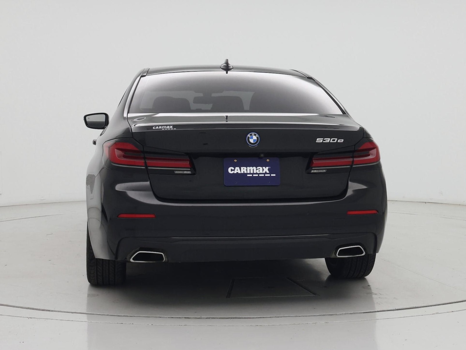 2022 BMW 5 Series 530e - Photo 7