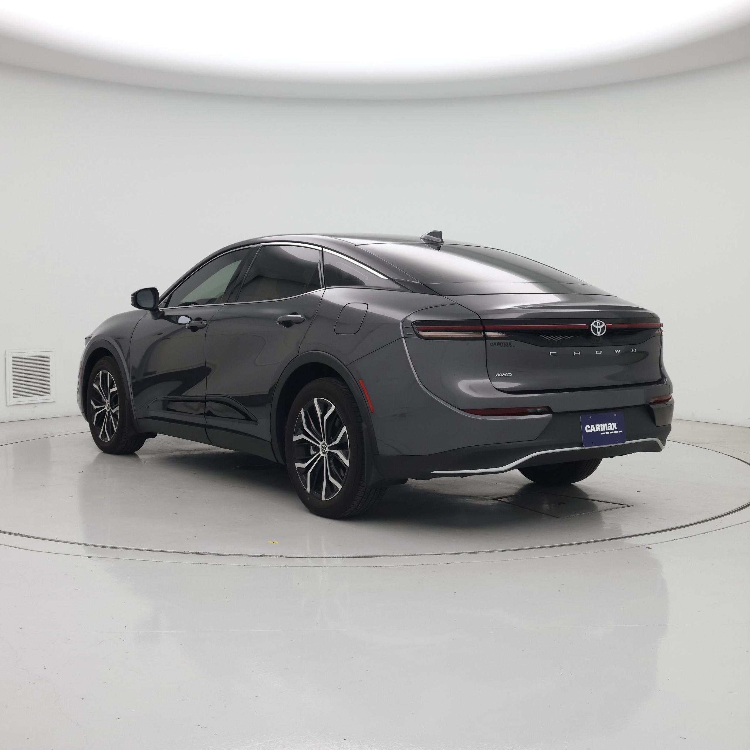 Thumbnail: 2023 Toyota Crown - 2