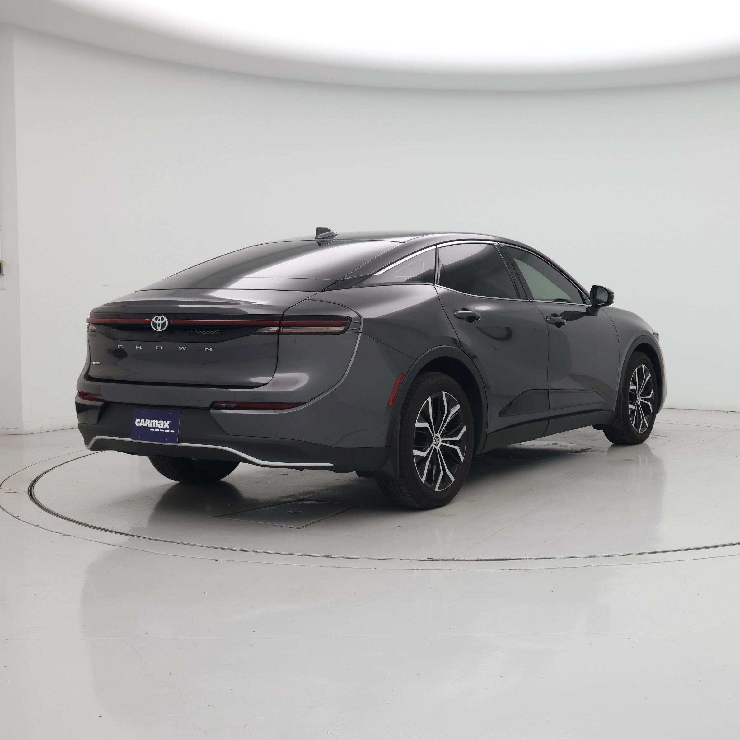 Thumbnail: 2023 Toyota Crown - 8