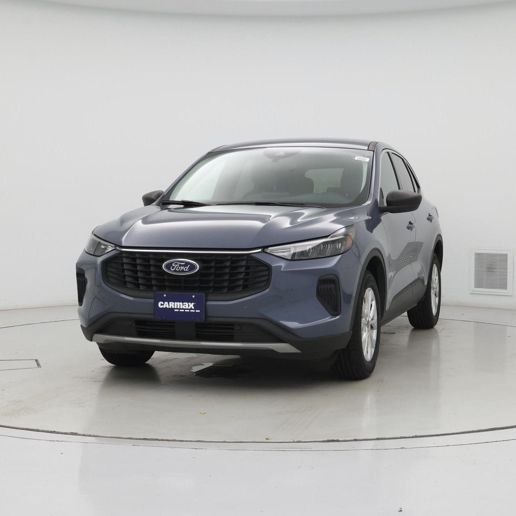 Thumbnail: 2023 Ford Escape - 4