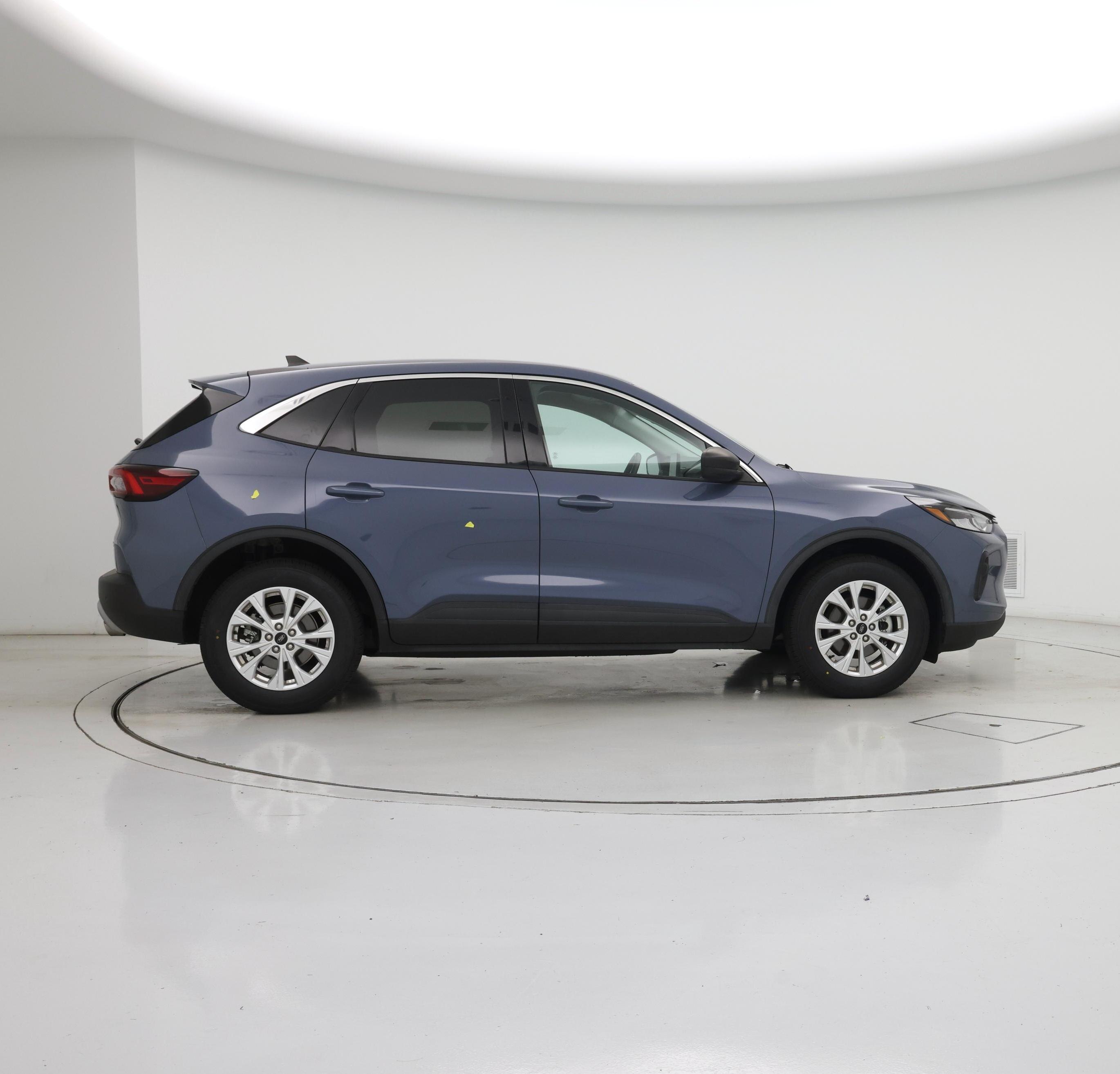 Thumbnail: 2023 Ford Escape - 7