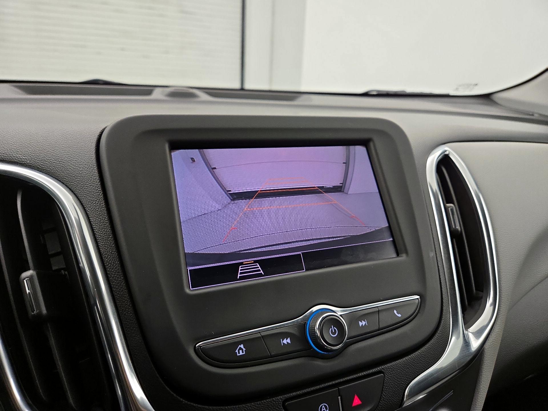 Thumbnail: 2022 Chevrolet Equinox - 14