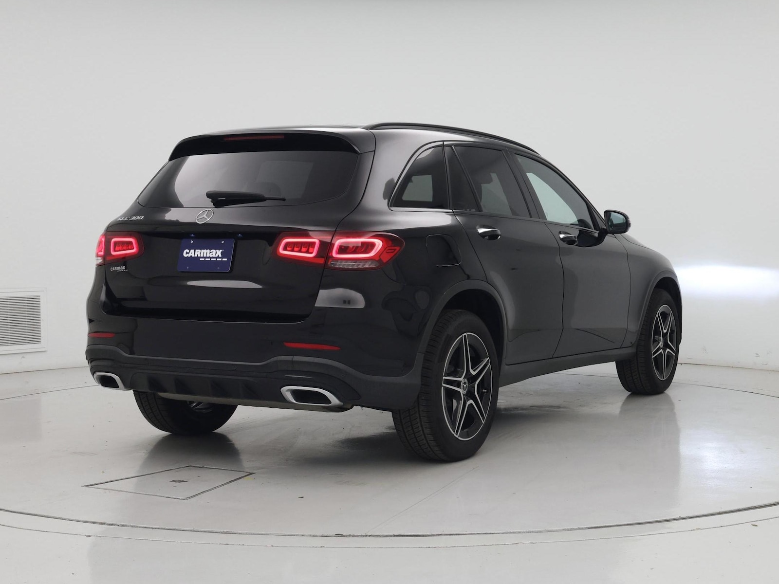 2022 Mercedes-Benz GLC GLC300 - Photo 9