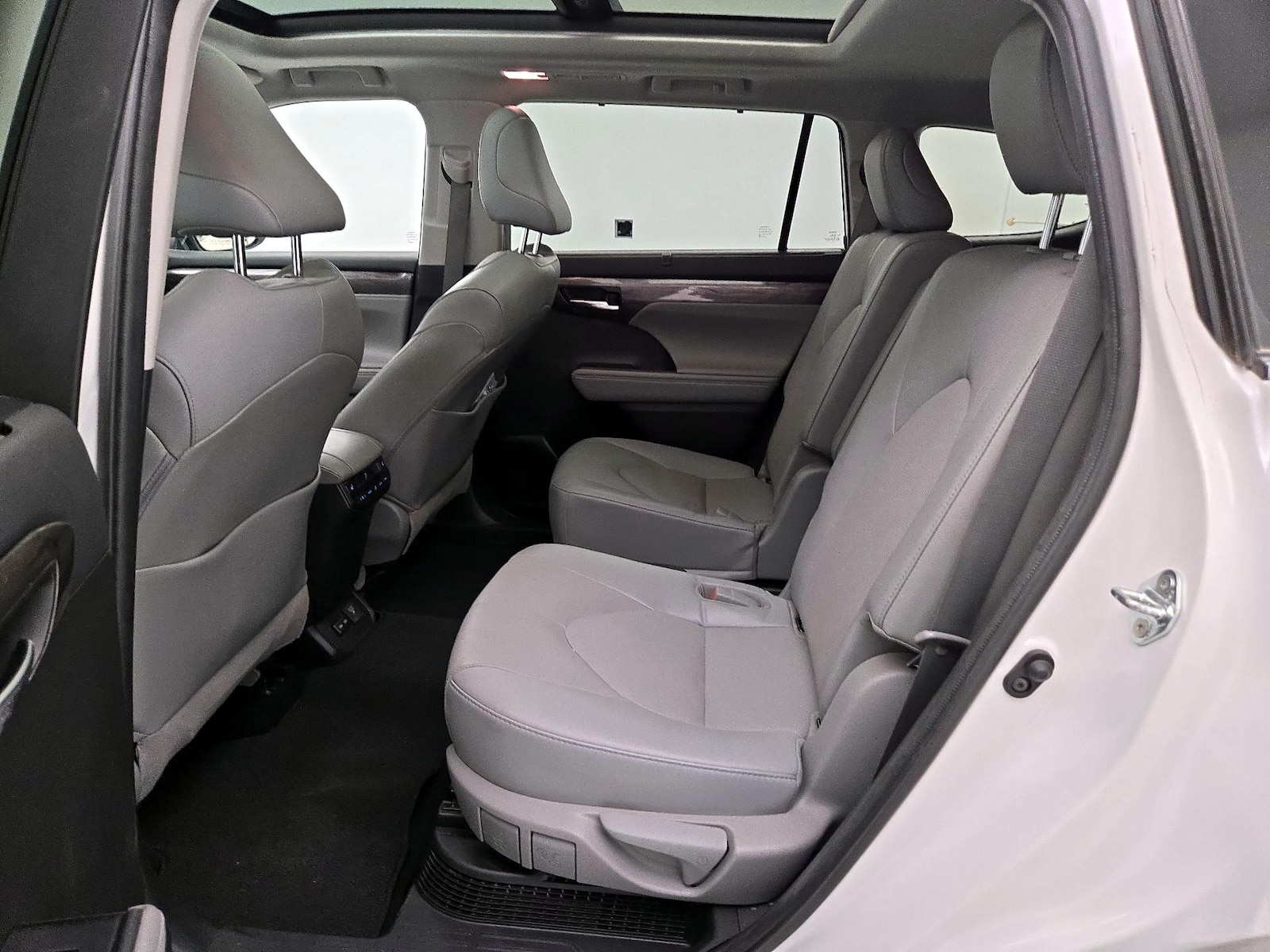 2022 Toyota Highlander Platinum - Photo 22