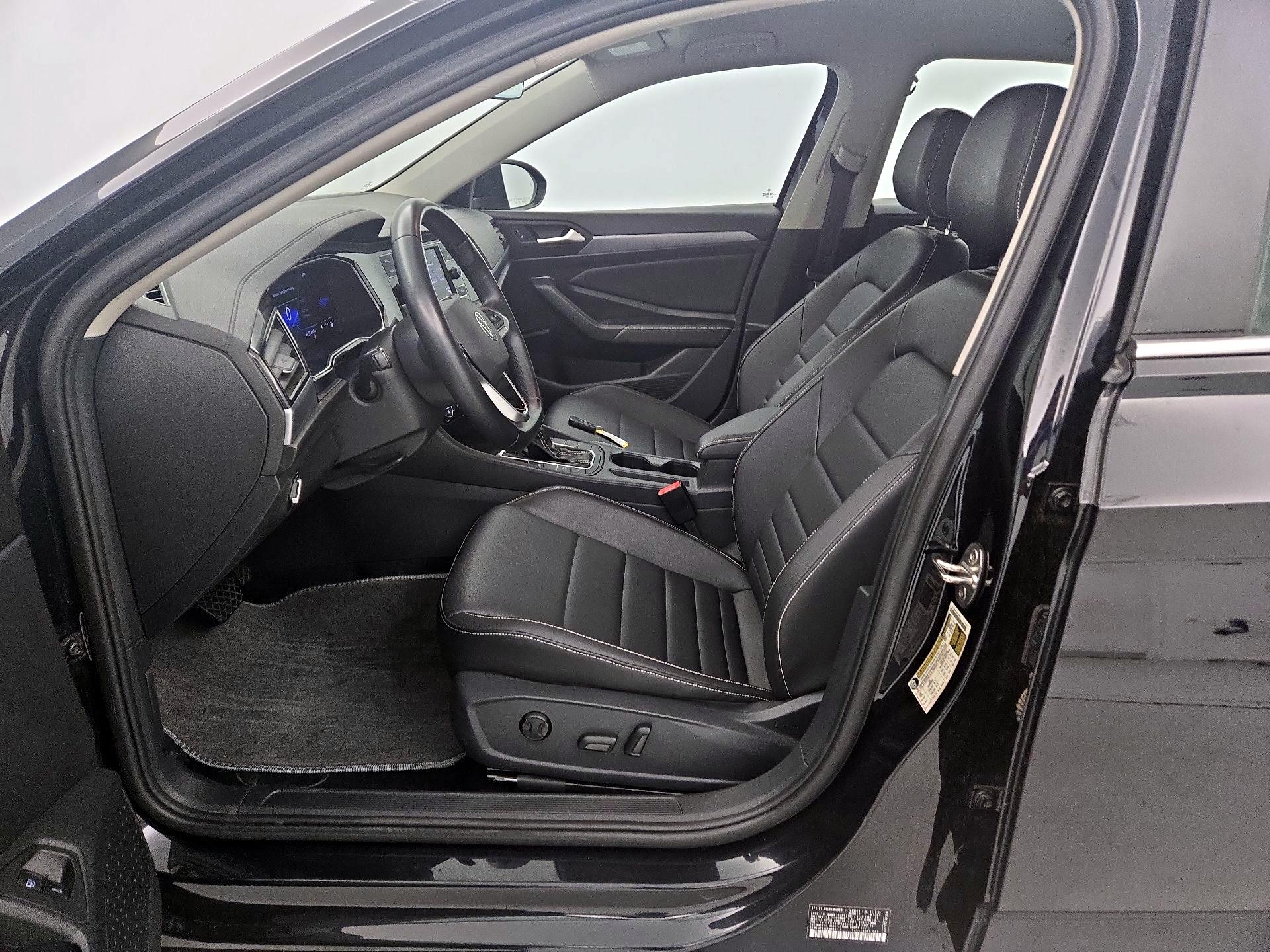 Thumbnail: 2024 Volkswagen Jetta - 11
