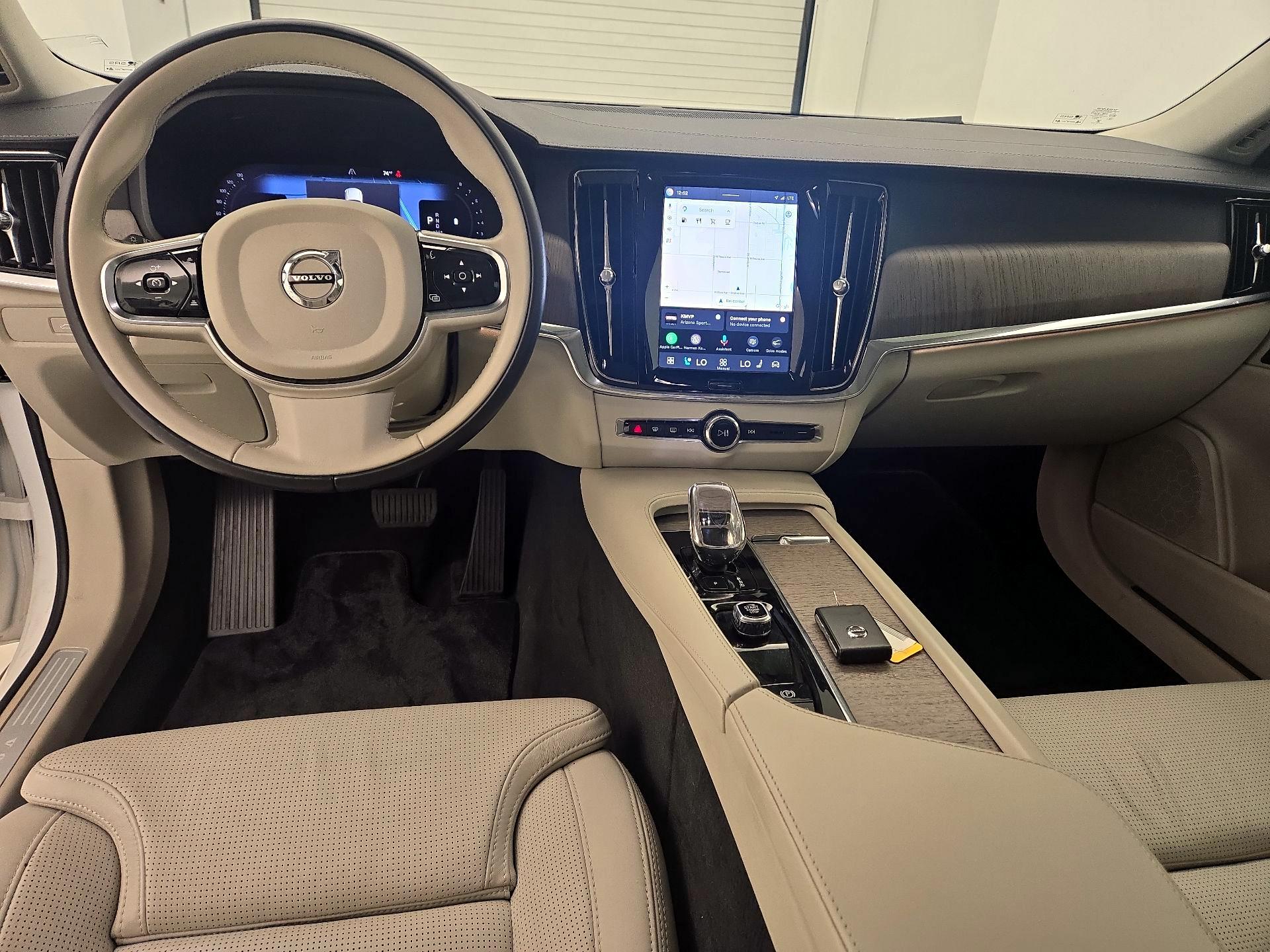 Thumbnail: 2023 Volvo S90 - 9