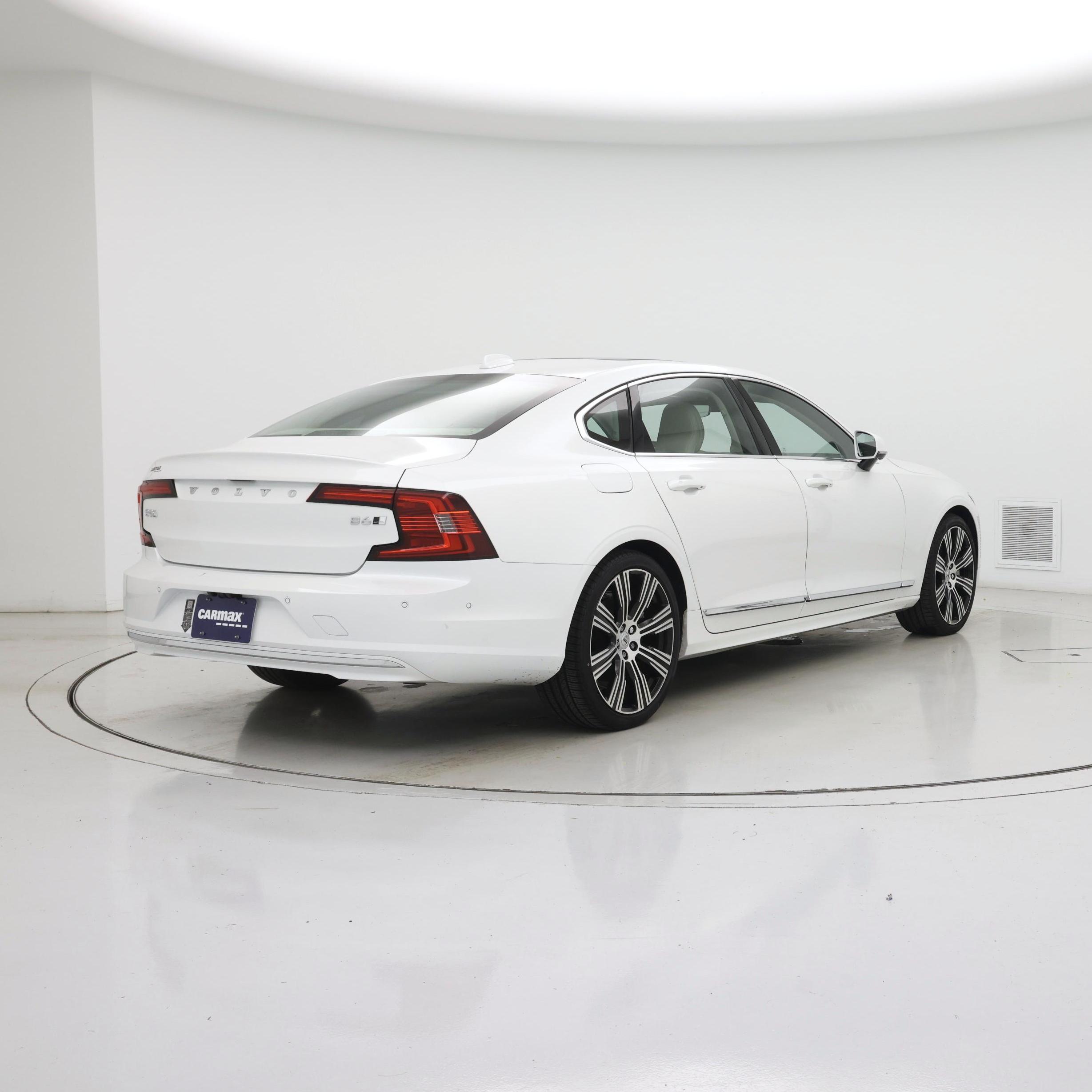 Thumbnail: 2023 Volvo S90 - 8