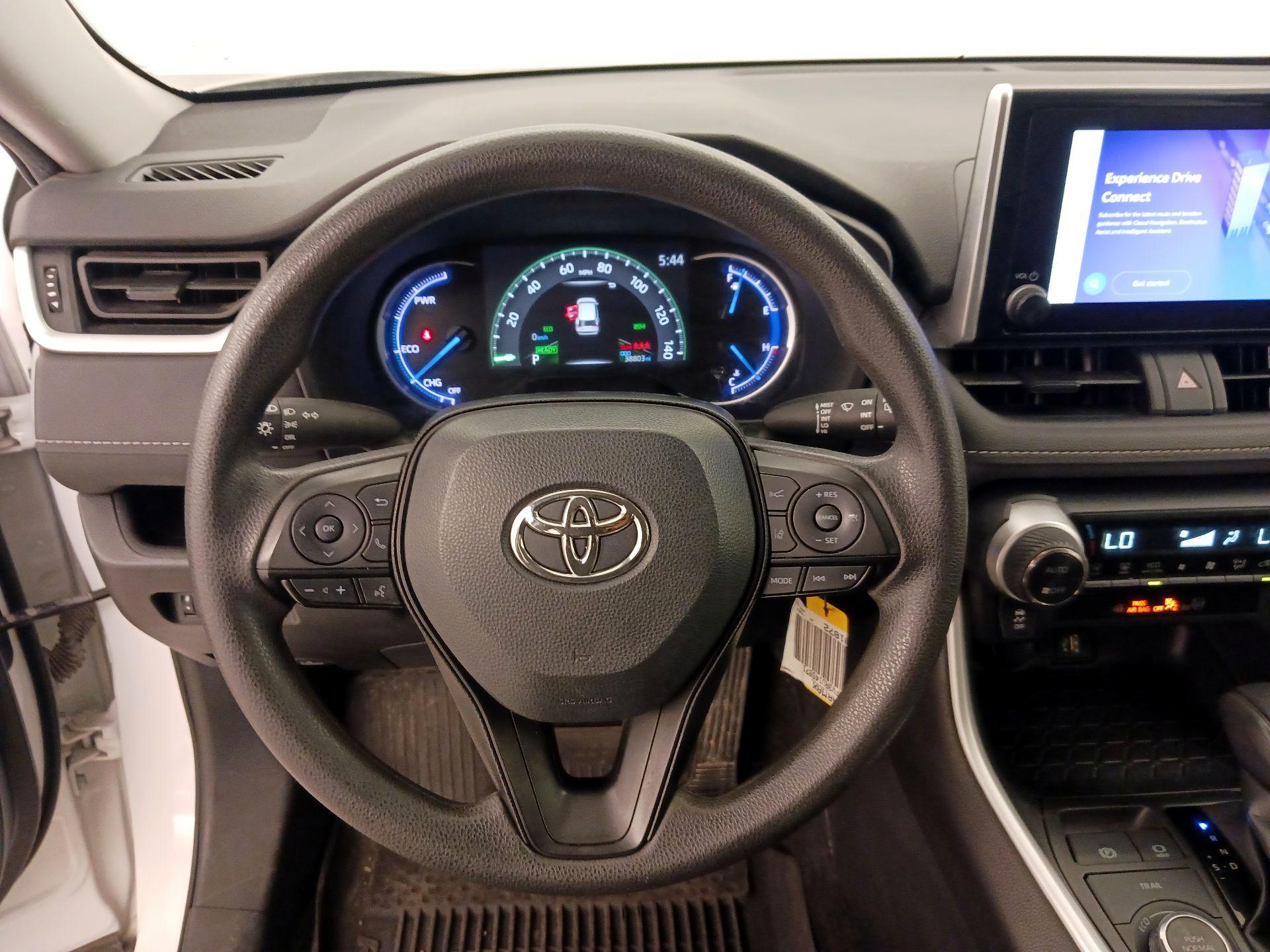Thumbnail: 2024 Toyota RAV4 - 10