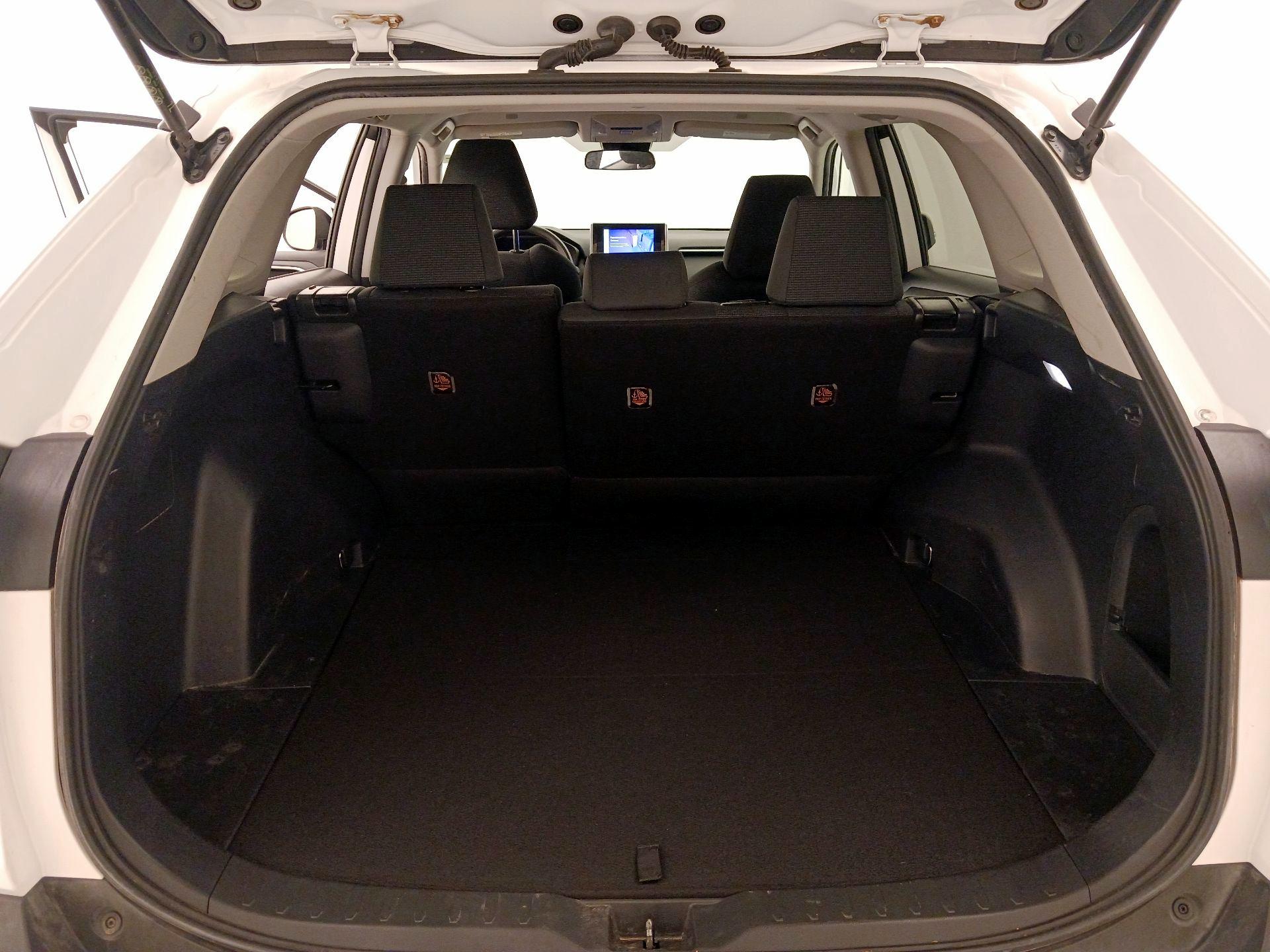 Thumbnail: 2024 Toyota RAV4 - 20