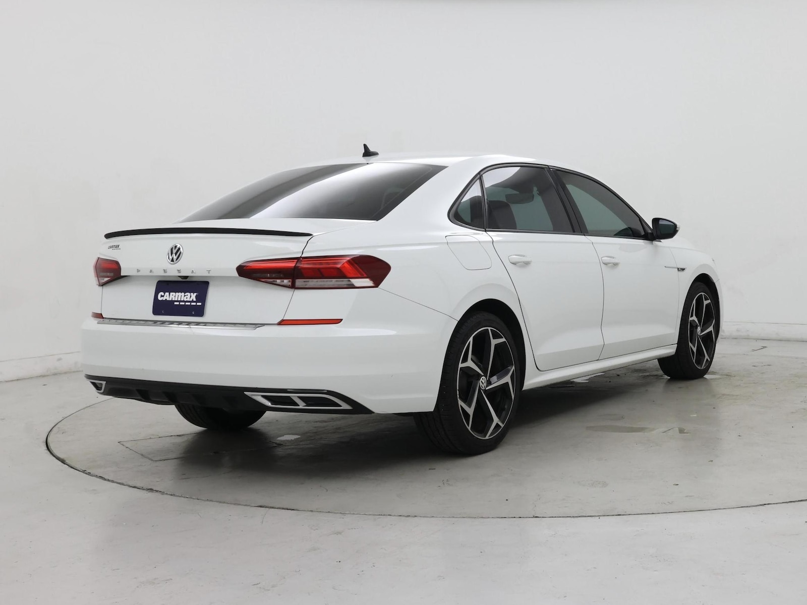 2021 Volkswagen Passat R-Line - Photo 9