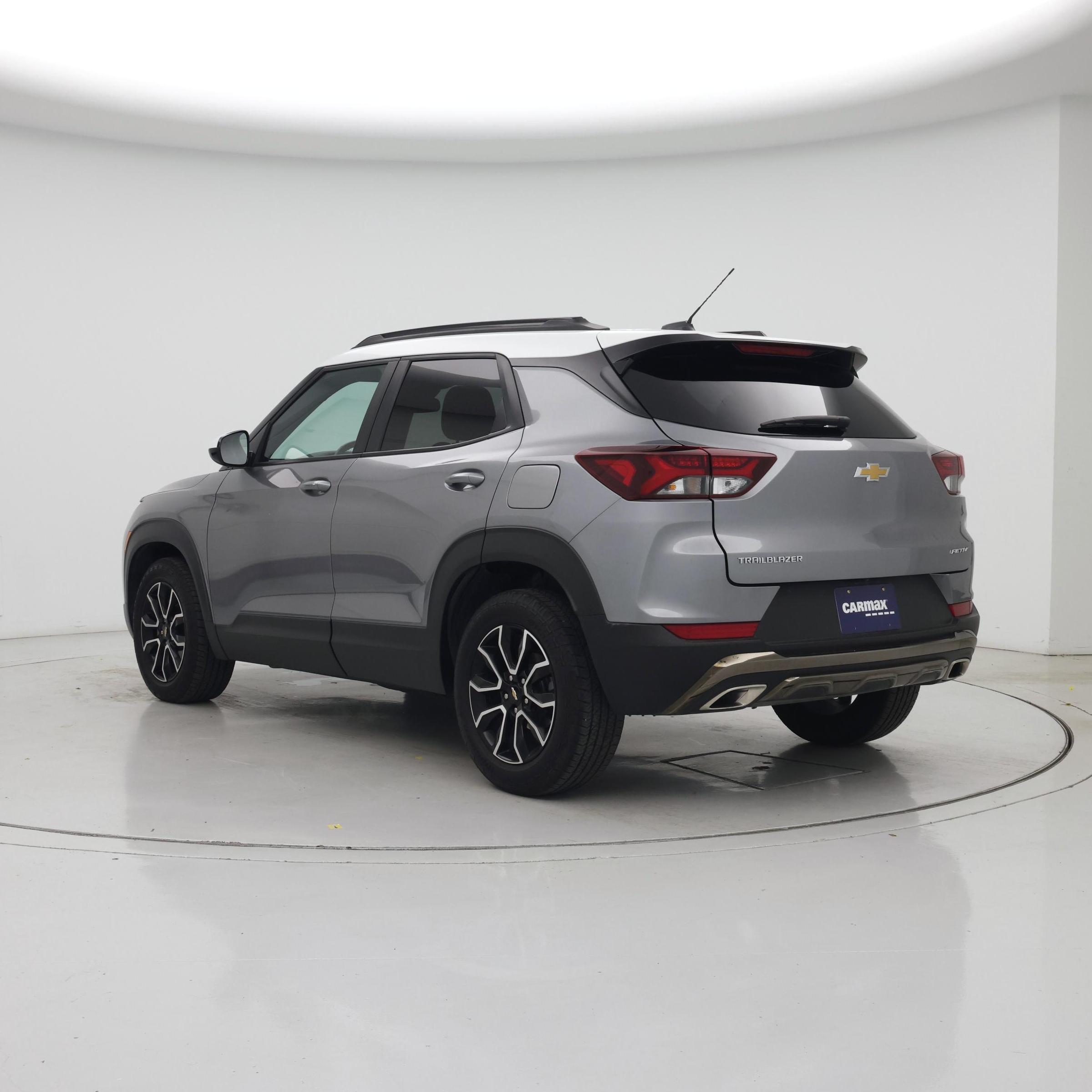 Thumbnail: 2023 Chevrolet TrailBlazer - 2