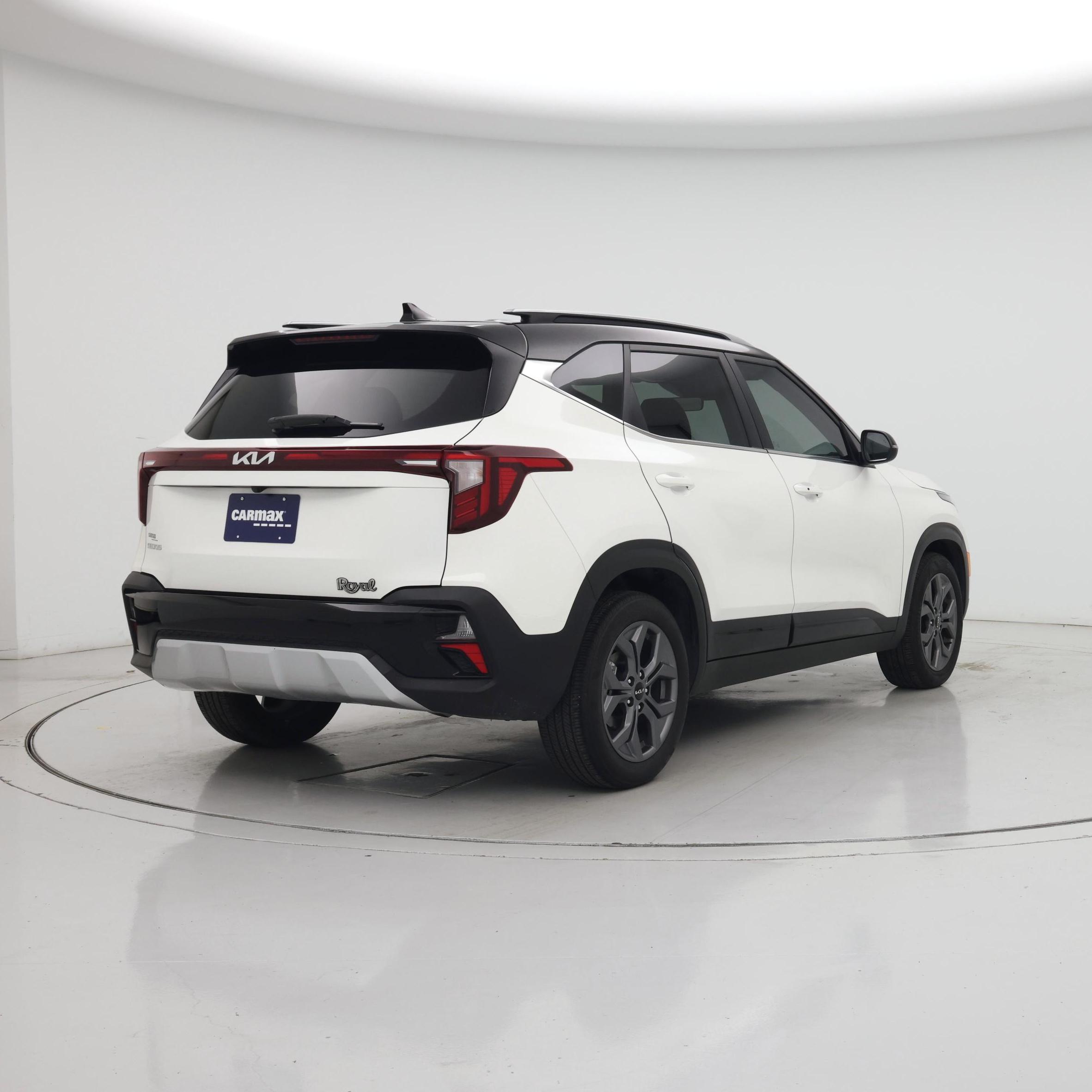 Thumbnail: 2024 Kia Seltos - 8