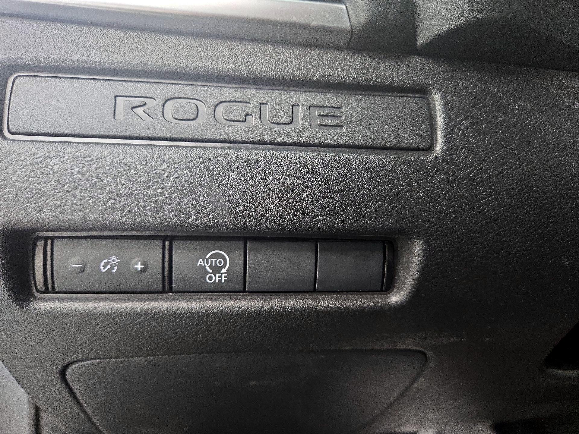 Thumbnail: 2023 Nissan Rogue - 13