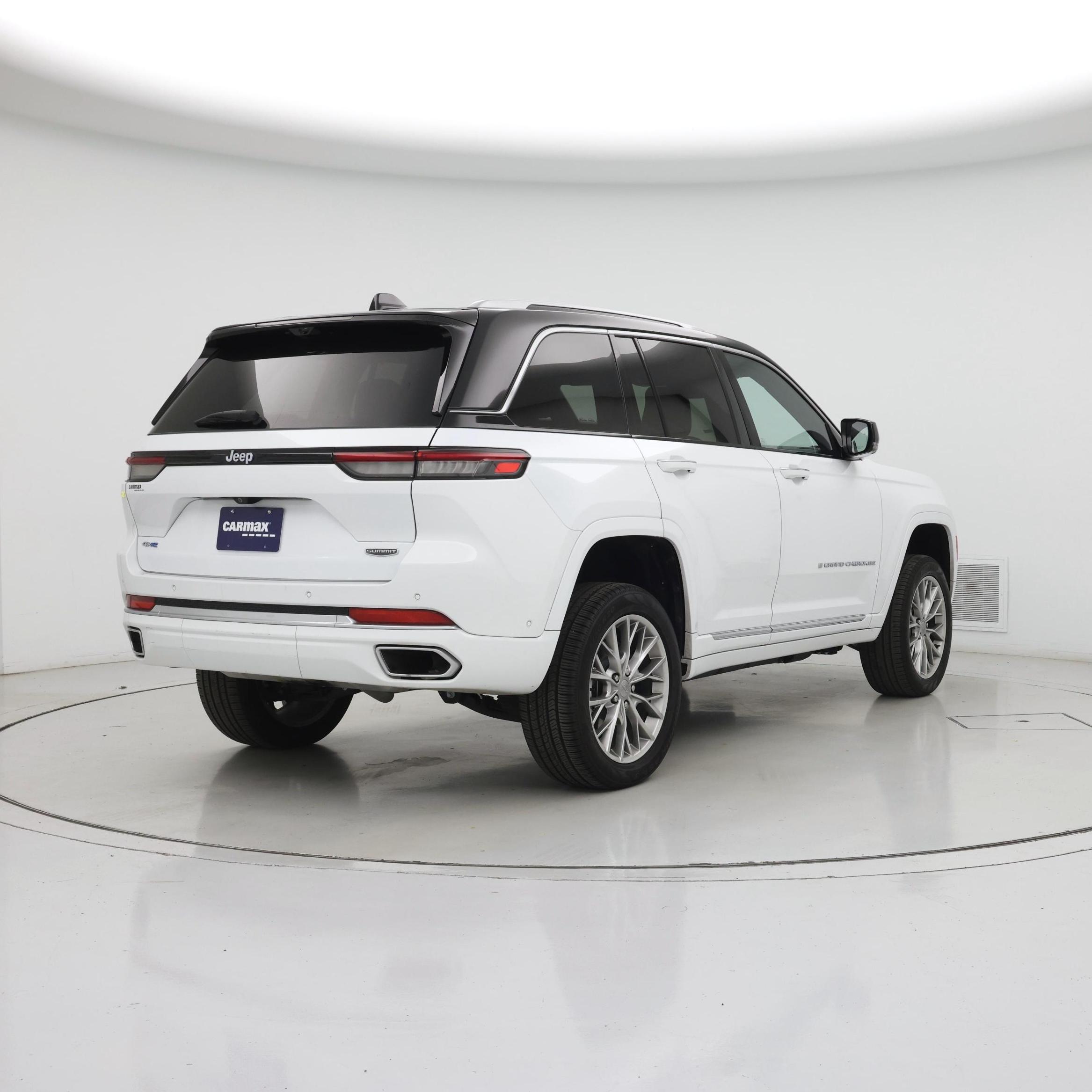 Thumbnail: 2022 Jeep Grand Cherokee - 8