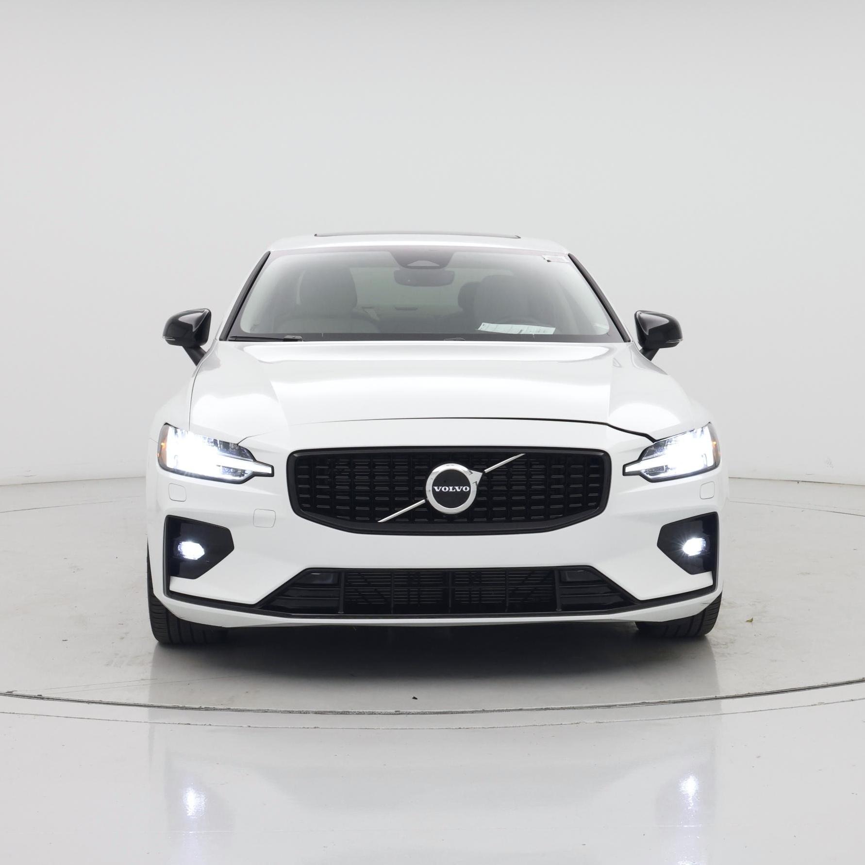 Thumbnail: 2023 Volvo S60 - 5