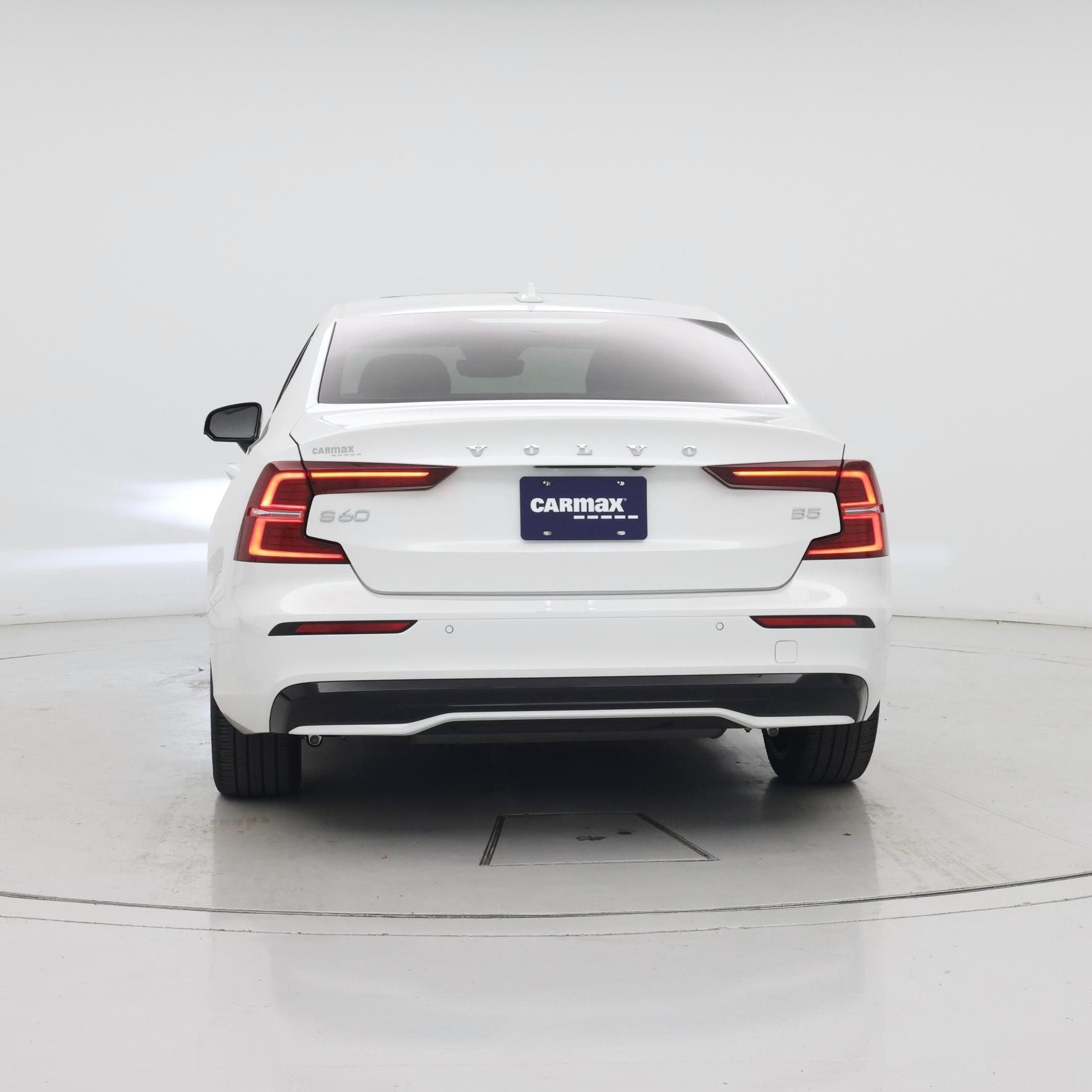 Thumbnail: 2023 Volvo S60 - 6