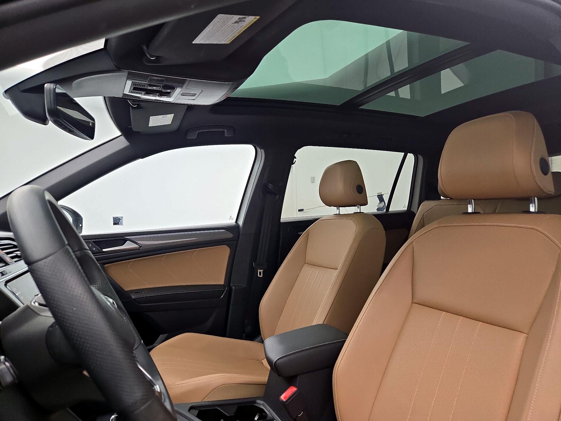 Thumbnail: 2022 Volkswagen Tiguan - 19
