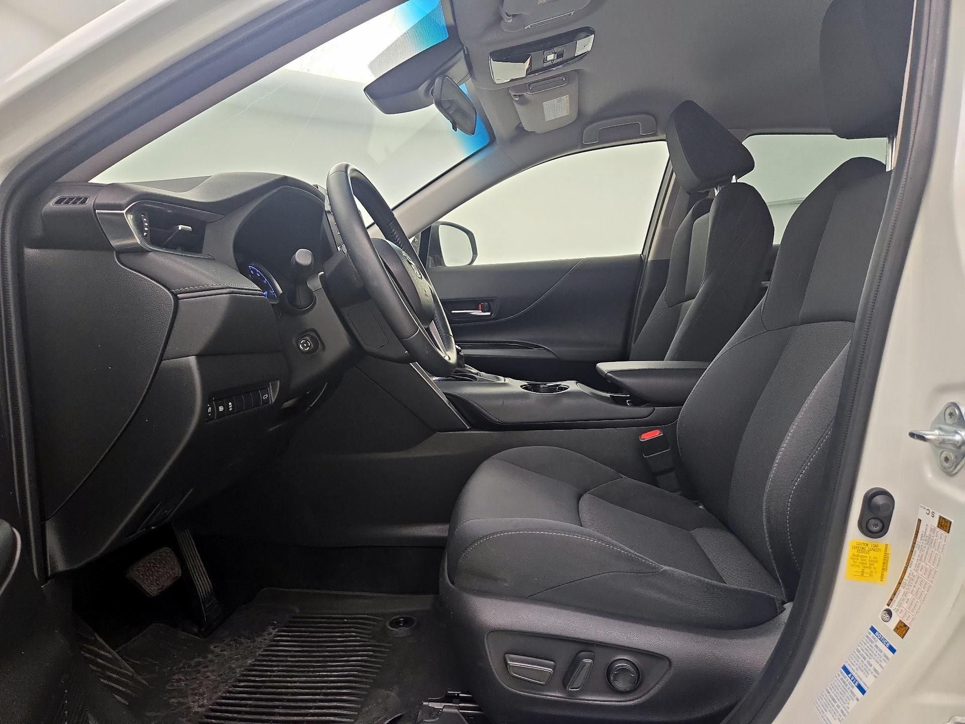 Thumbnail: 2021 Toyota Venza - 11