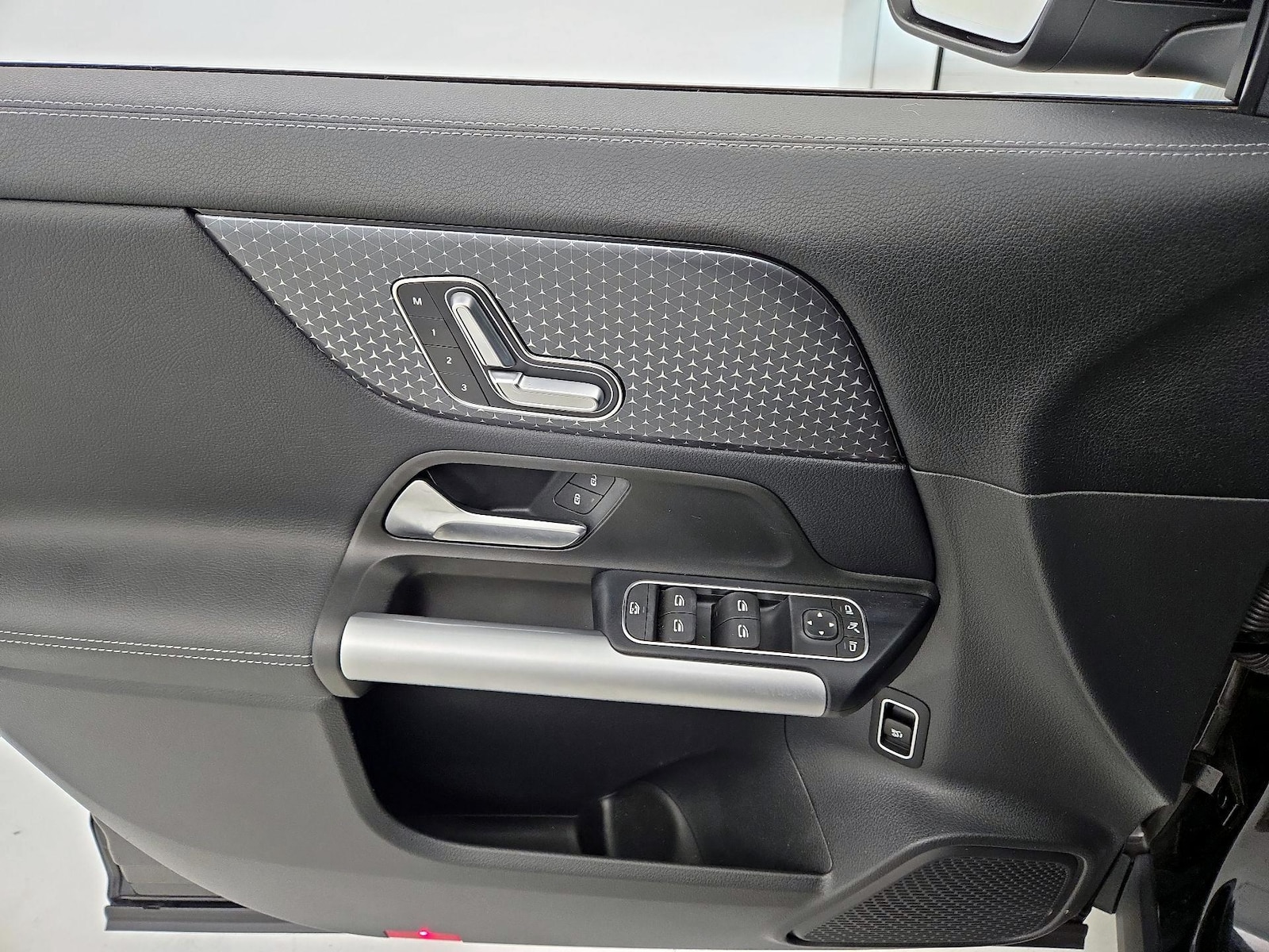 2025 Mercedes-Benz GLA GLA250 - Photo 13